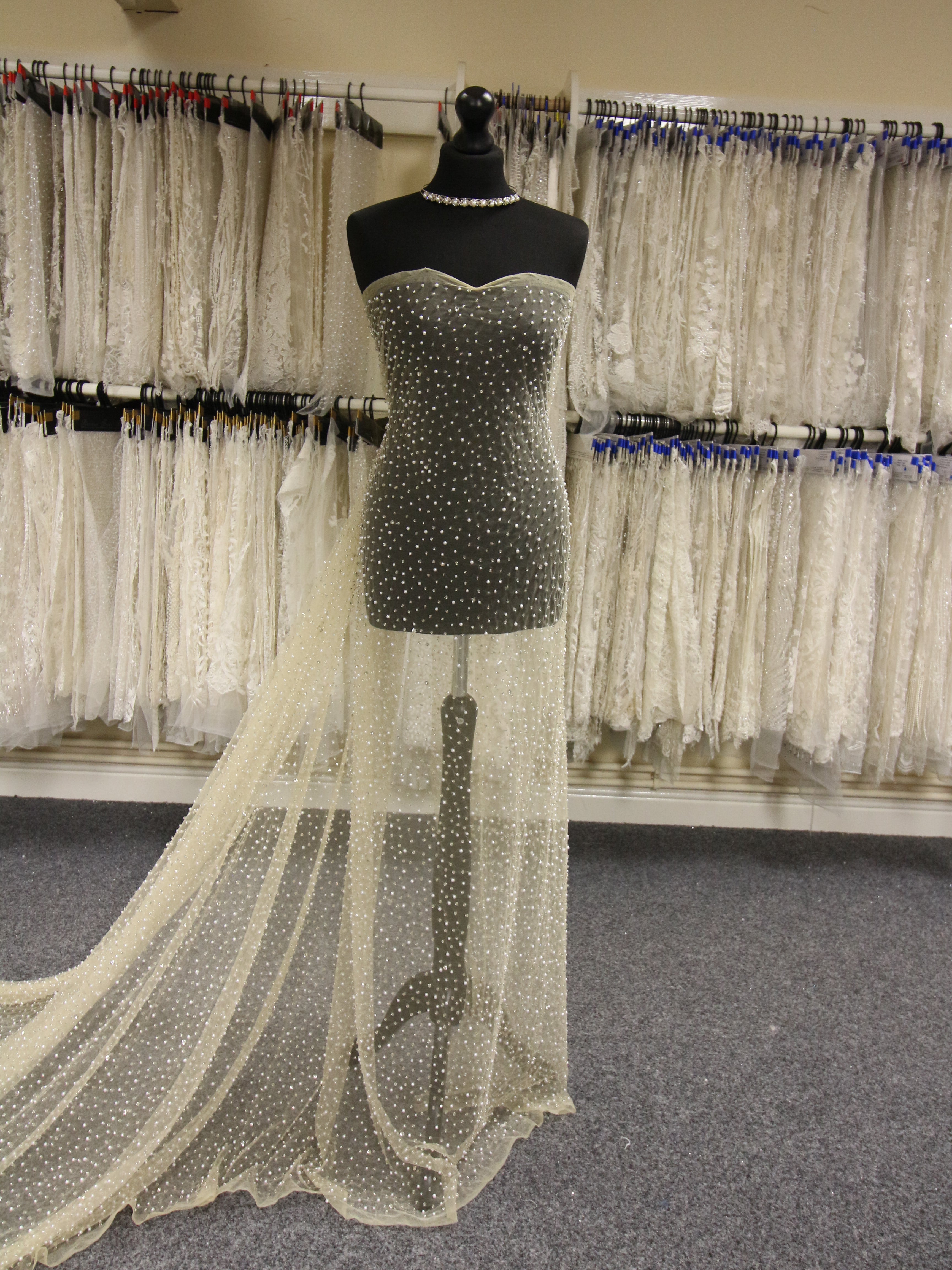 ZELOUF FABRICS Sellen Stretch Slub Ponte | Fabric by The Yard | DIY,  Sewing, Wedding, Bridal, Dress, Dance, Costume, Crafts | 5 Yard