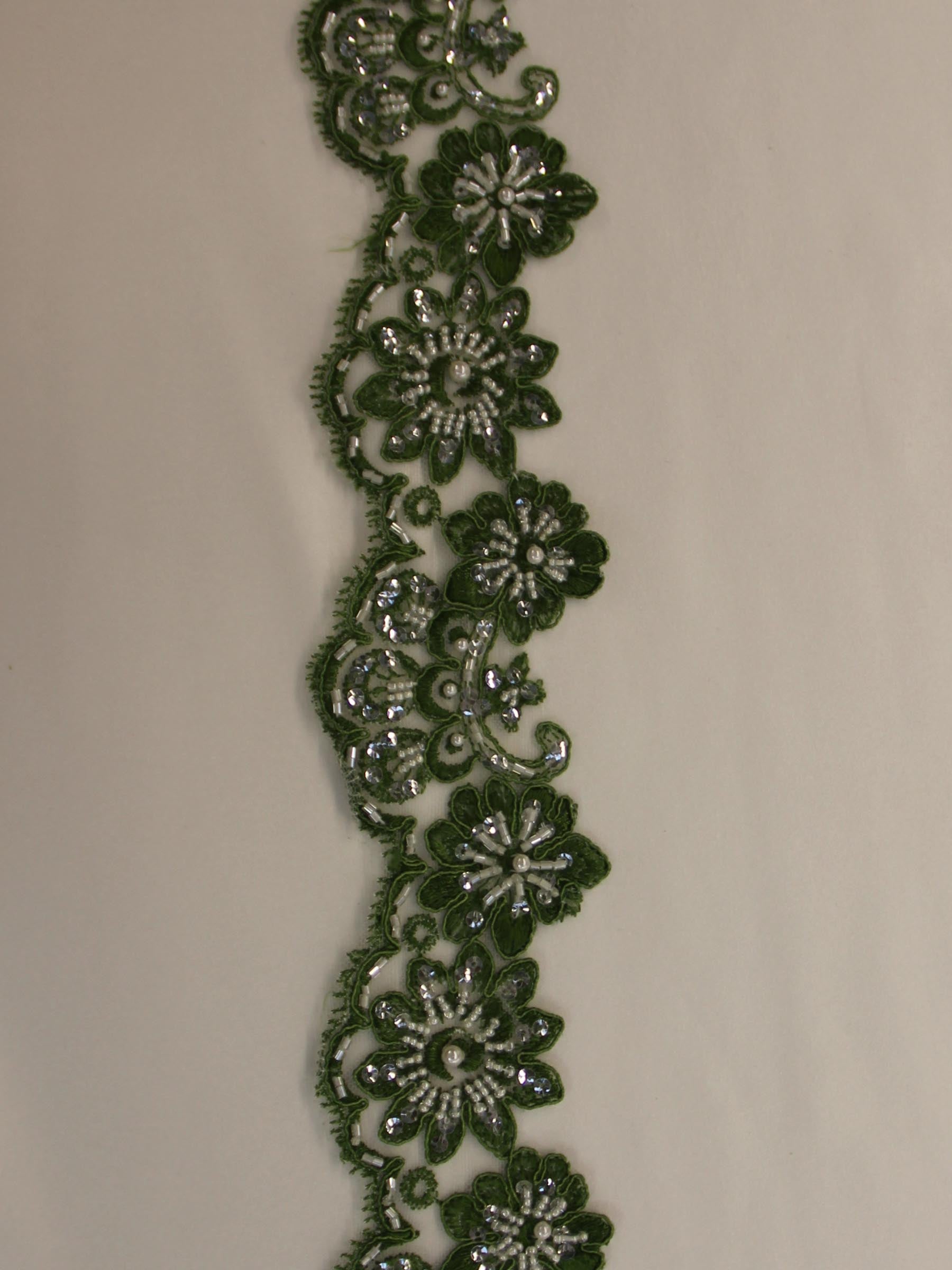 Green on sale lace trim