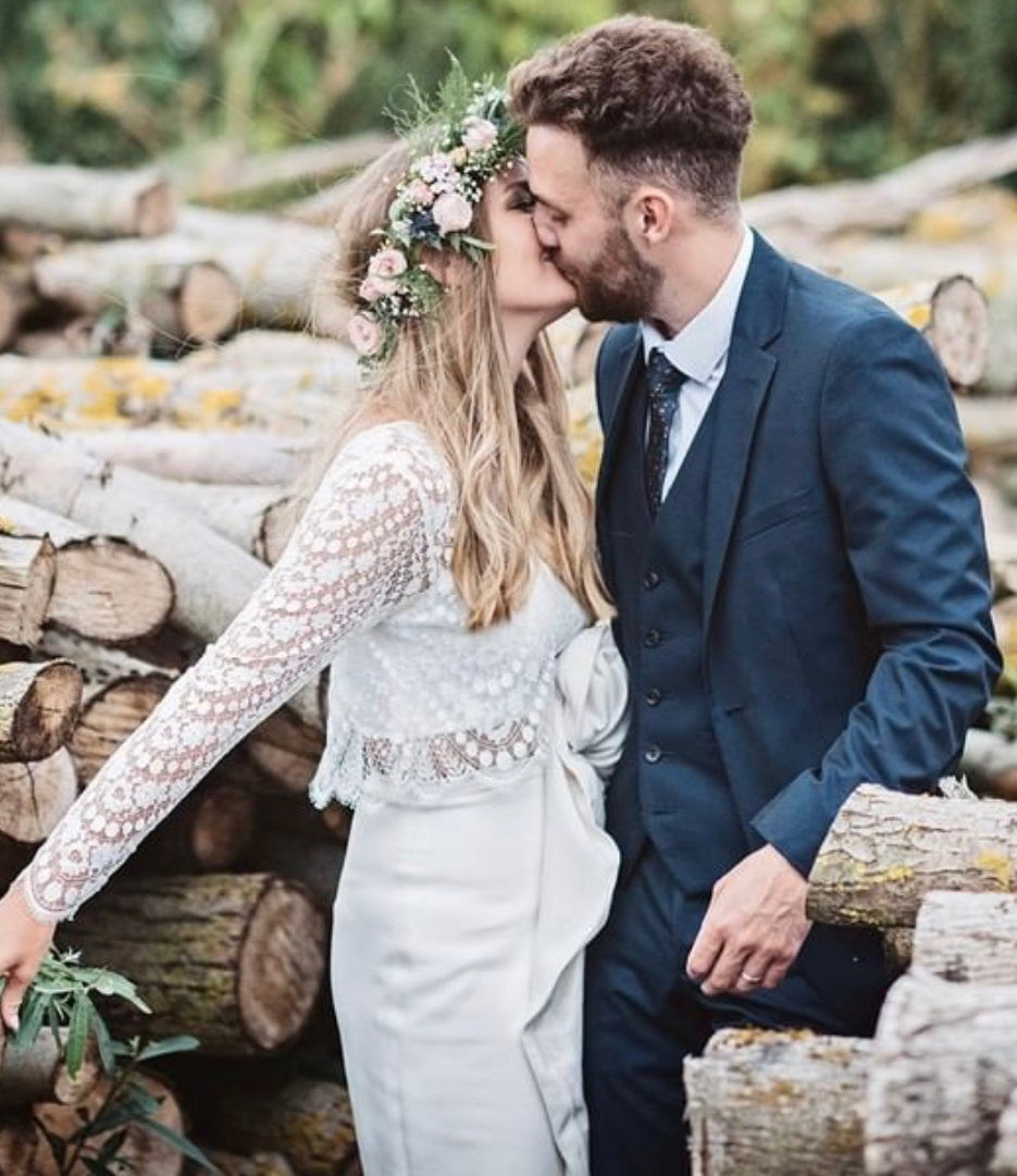 Ivory Chantilly lace wedding dress using ivory lace Waverley 5