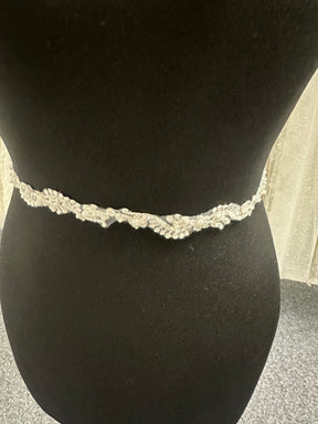 Ivory Beaded Lace Trim – Gamma