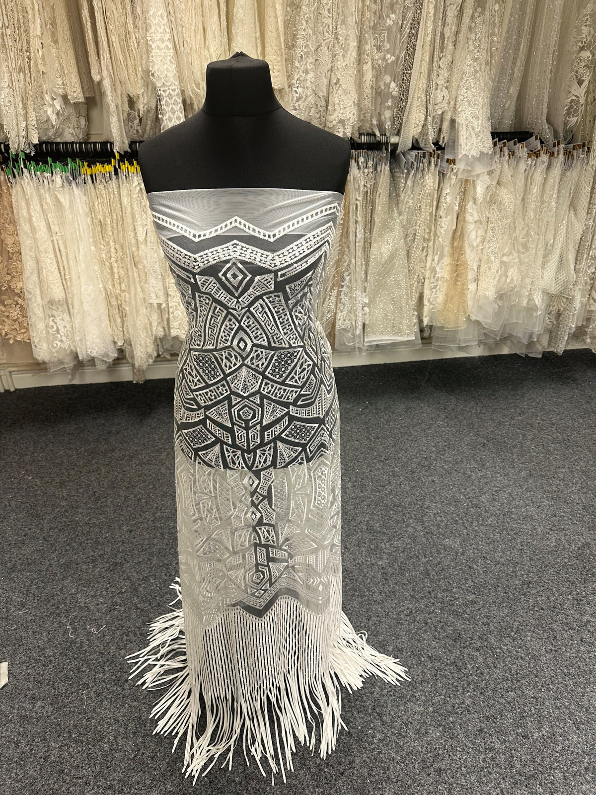 Ivory Fringed Embroidery Lace - Essence