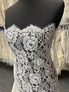 Soft White Chantilly Lace - Amy