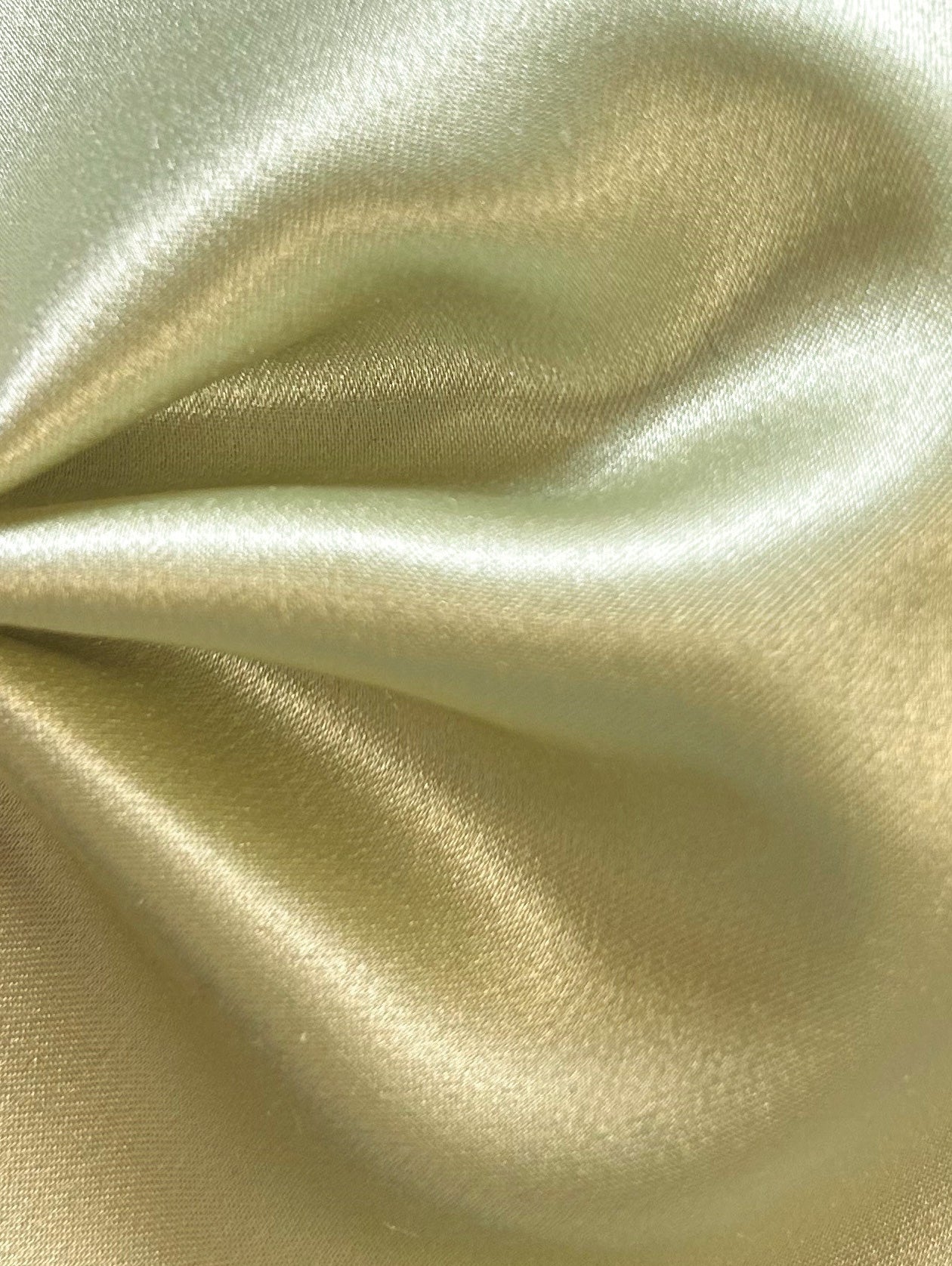 Apple Silk Satin - Magnifique