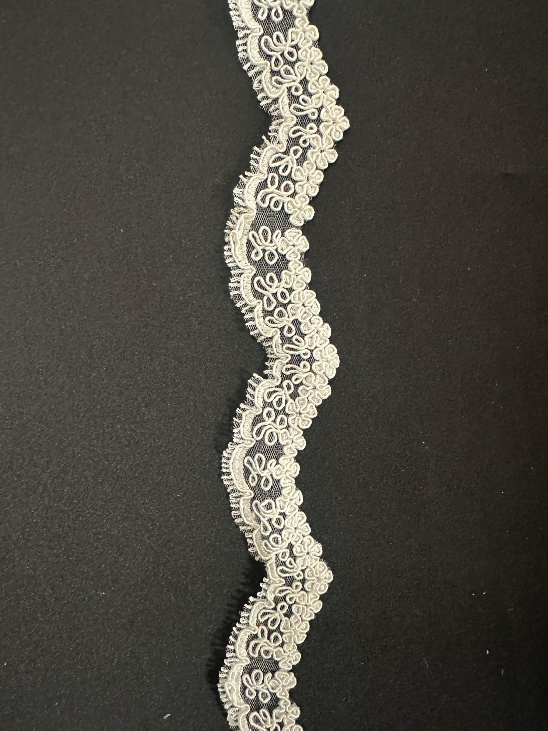 Ivory Corded Lace Trim - Bramble