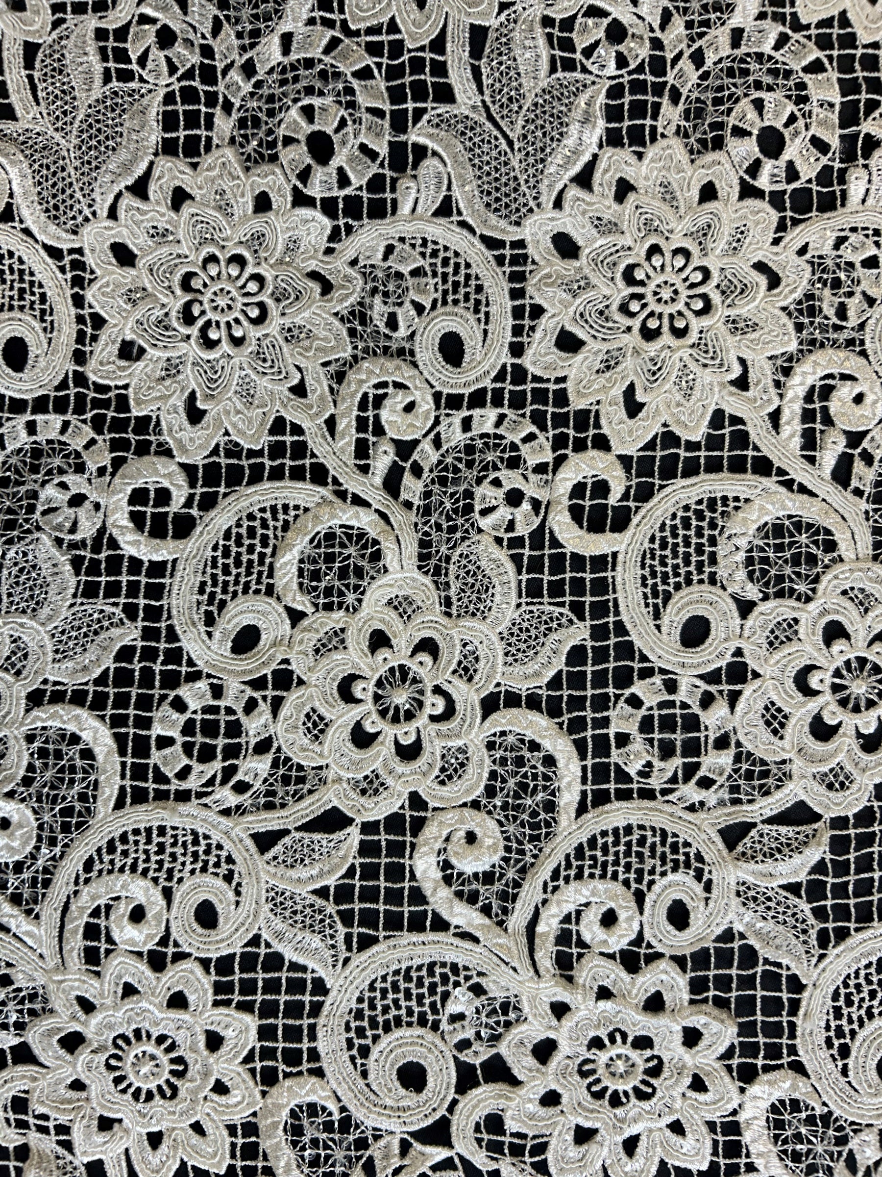 Discounted Ivory Guipure Lace - Cristal