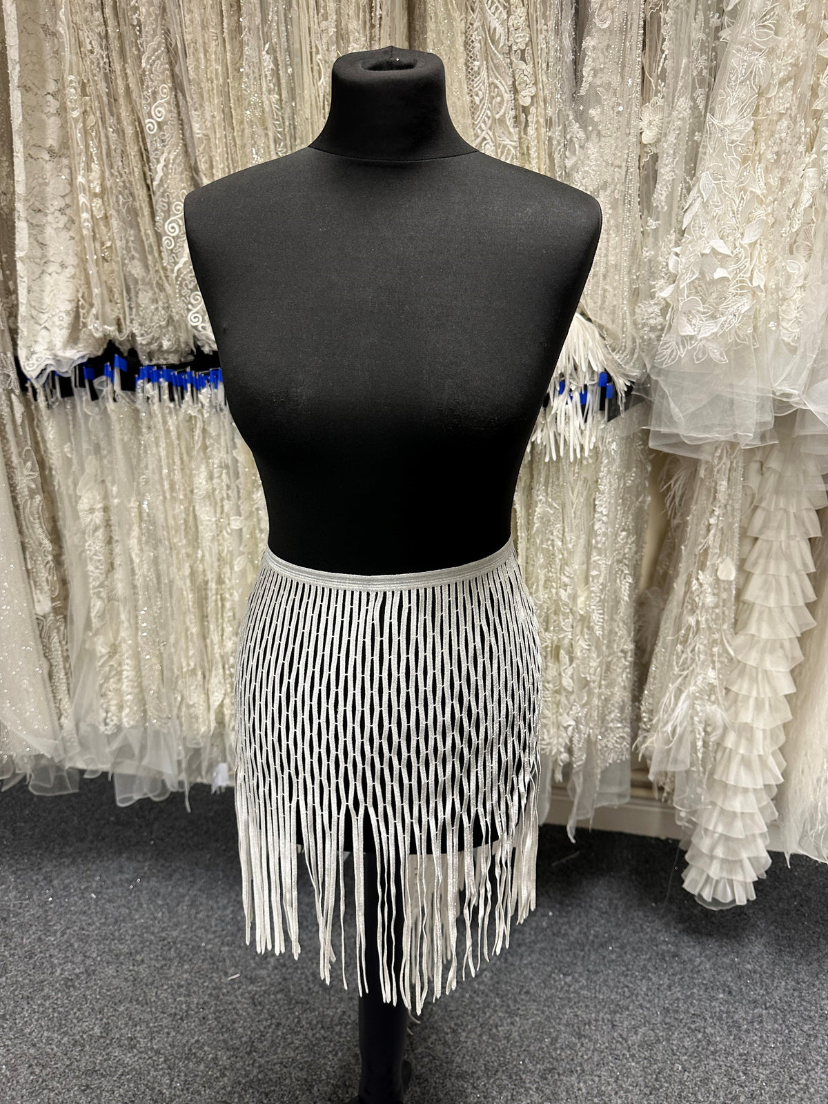 Ivory Fringe Trim - Essence