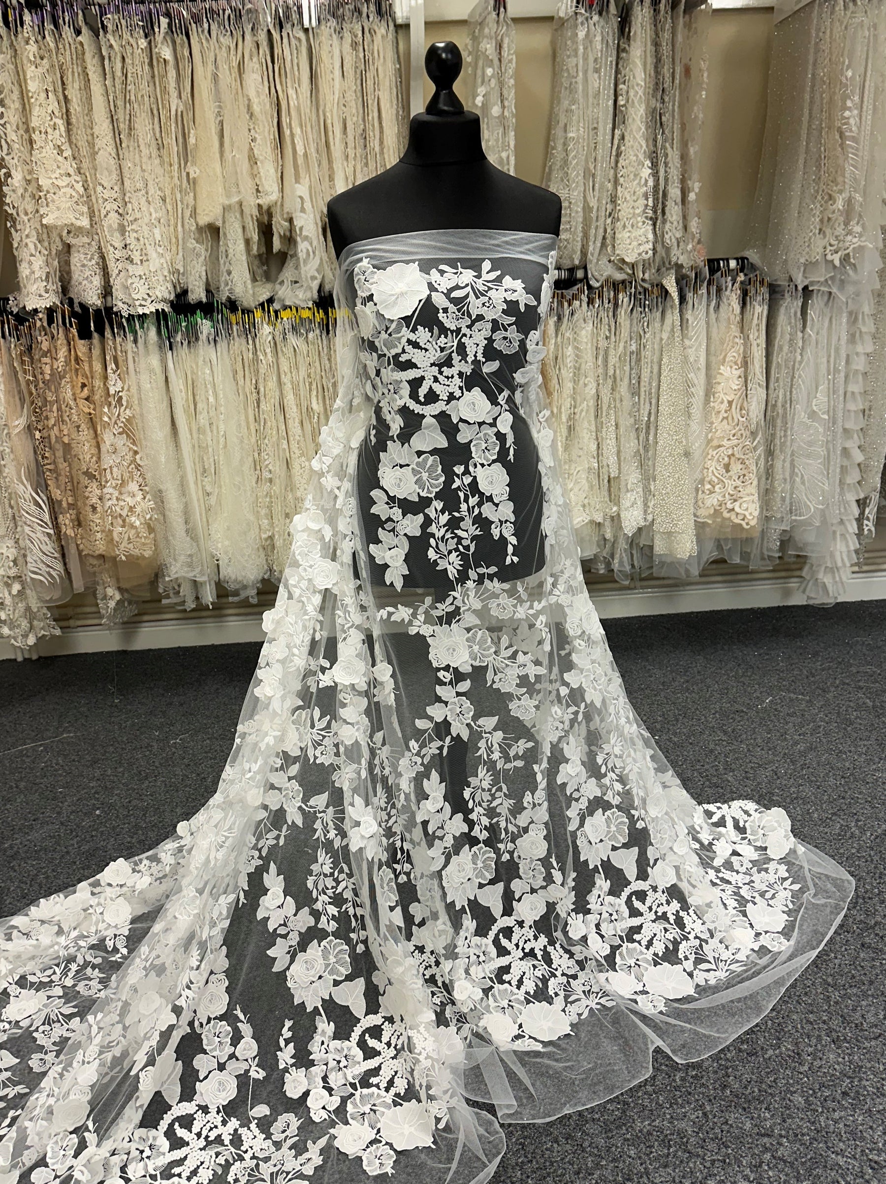 Ivory 3D Lace - Meghan