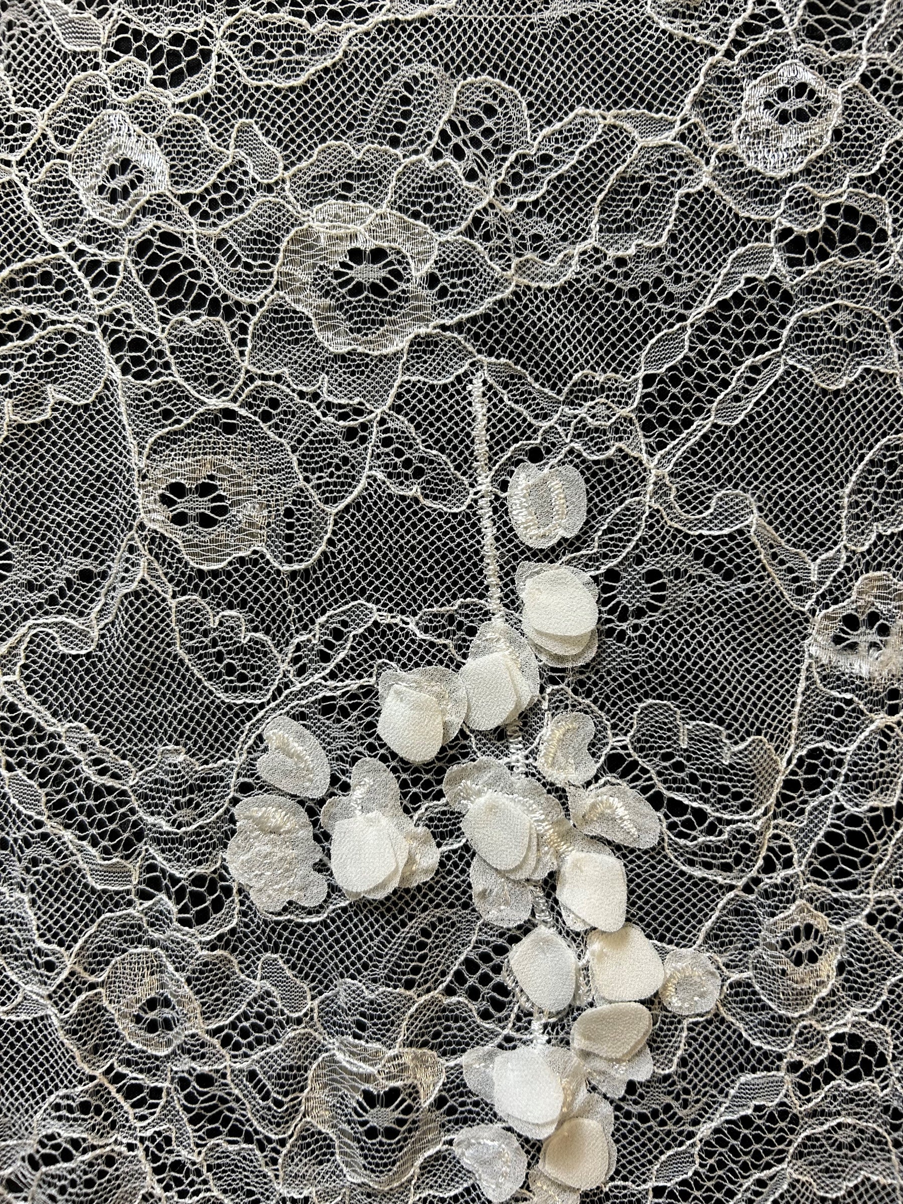 Ivory 3D Raschel Lace - Lyrex