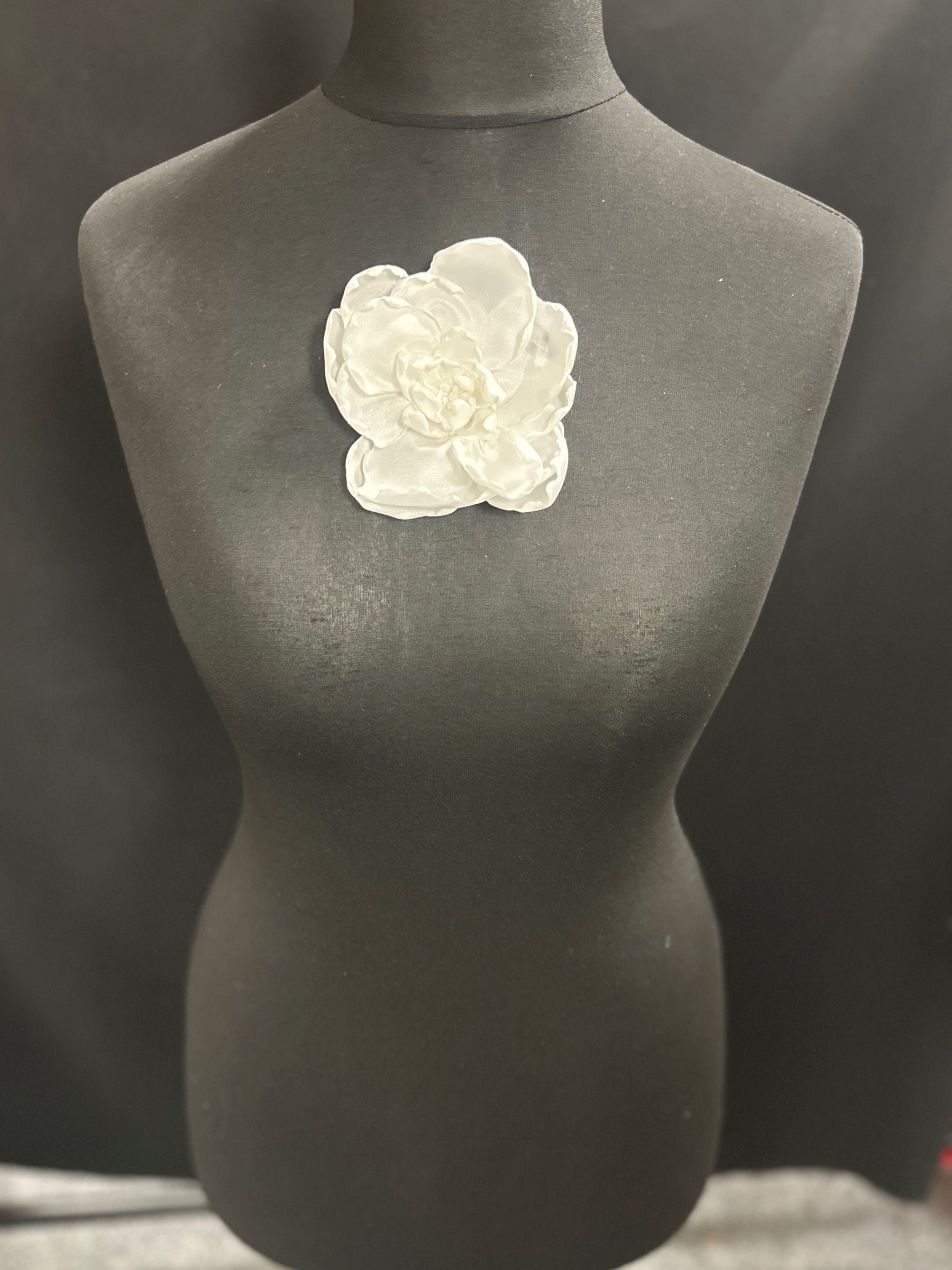 Ivory Flower Applique - Bloom