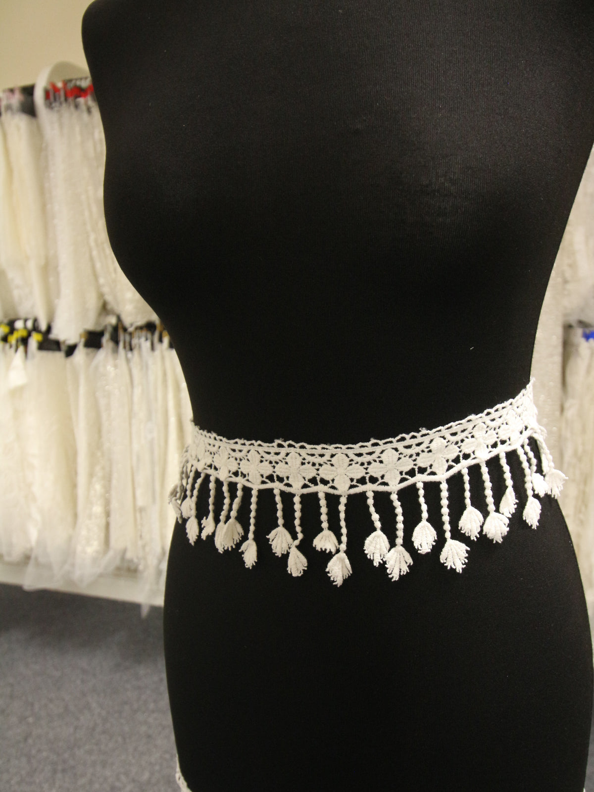 Ivory Lace Trim - Alder