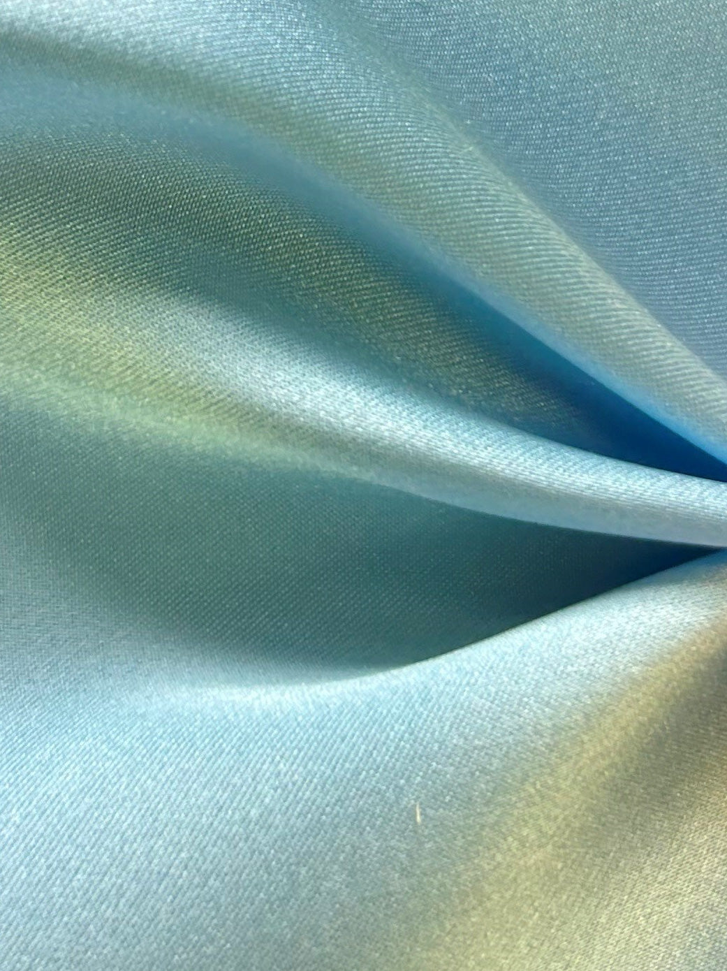 Lake Blue Silk Satin - Magnifique