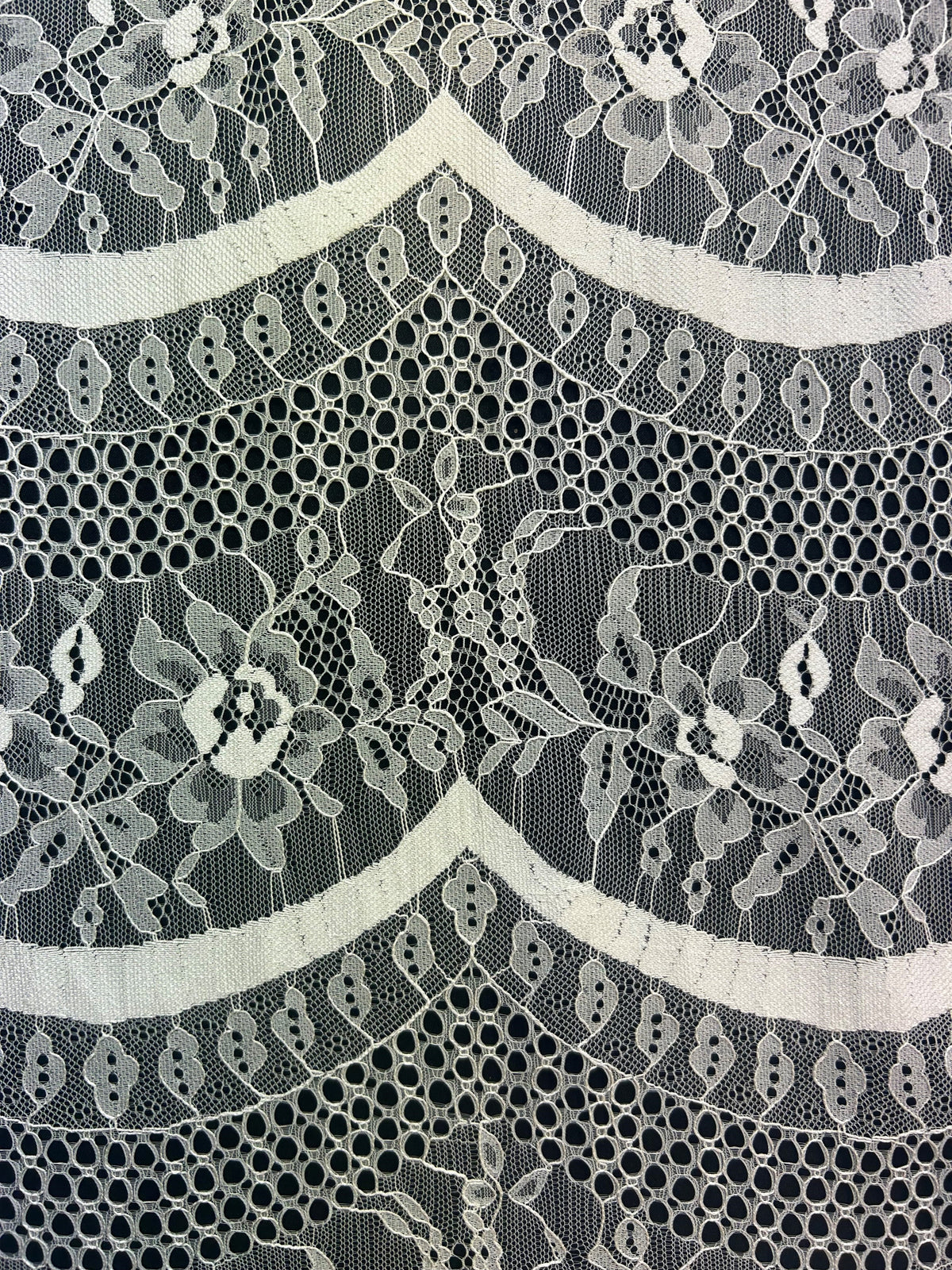 Ivory Raschel Lace - Moa