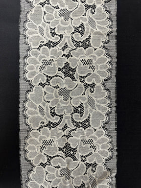 Ivory Chantilly Lace Trim - Patsy