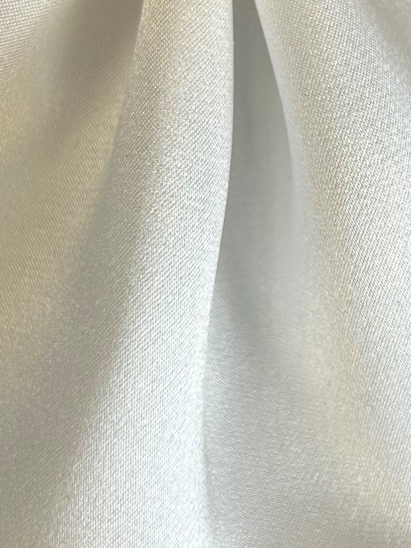 White Silk Satin - Magnifique