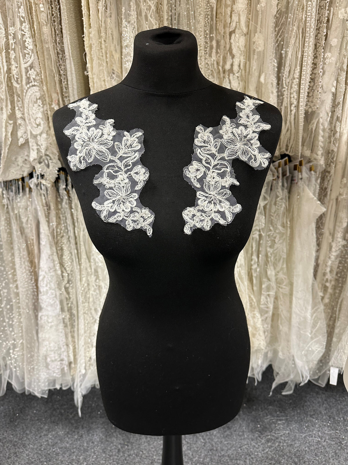 Ivory Corded Lace Appliques - Foxglove