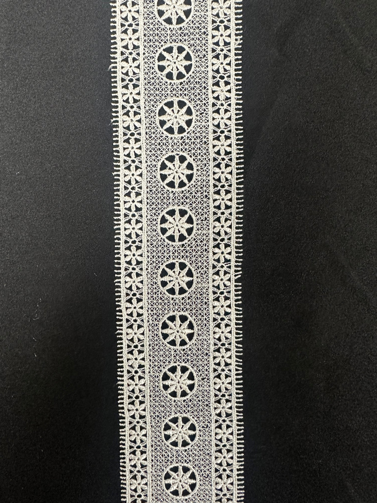 Ivory Lace Trim - Chimera