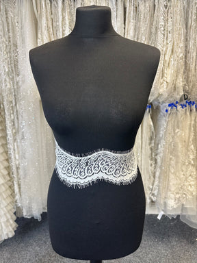 Ivory Chantilly Lace Trim - Felicity