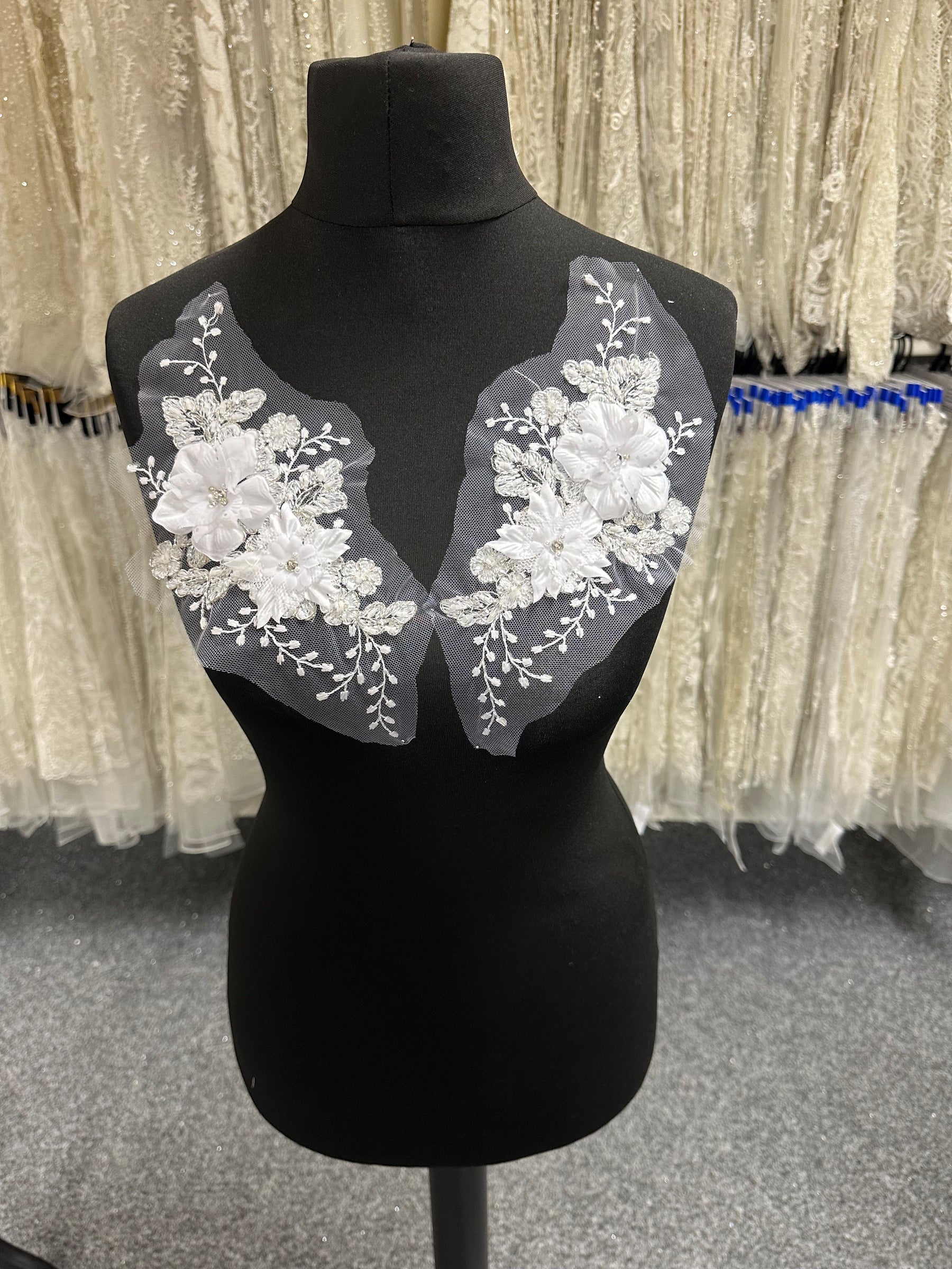 White Beaded Flower Lace Appliques - Naomi