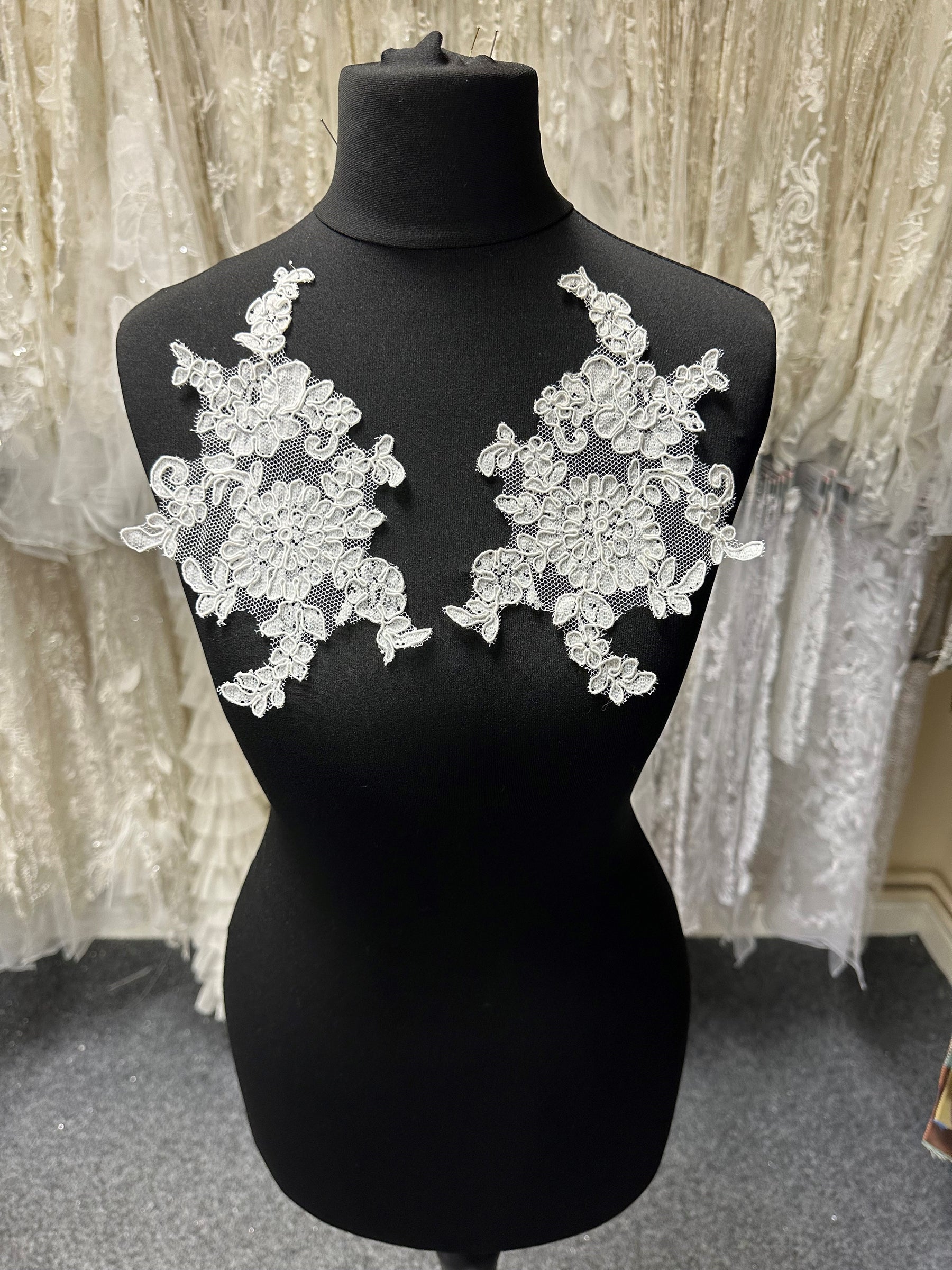 Ivory Corded Lace Appliques - Olympia