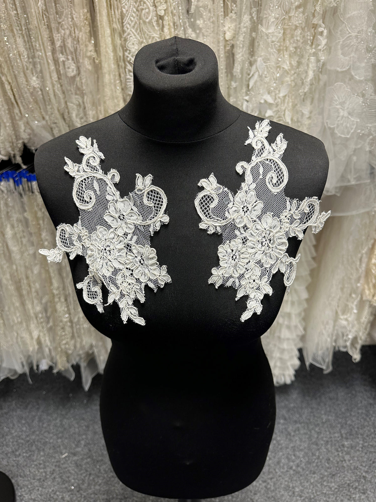 Ivory Corded Lace Appliques - Sarah