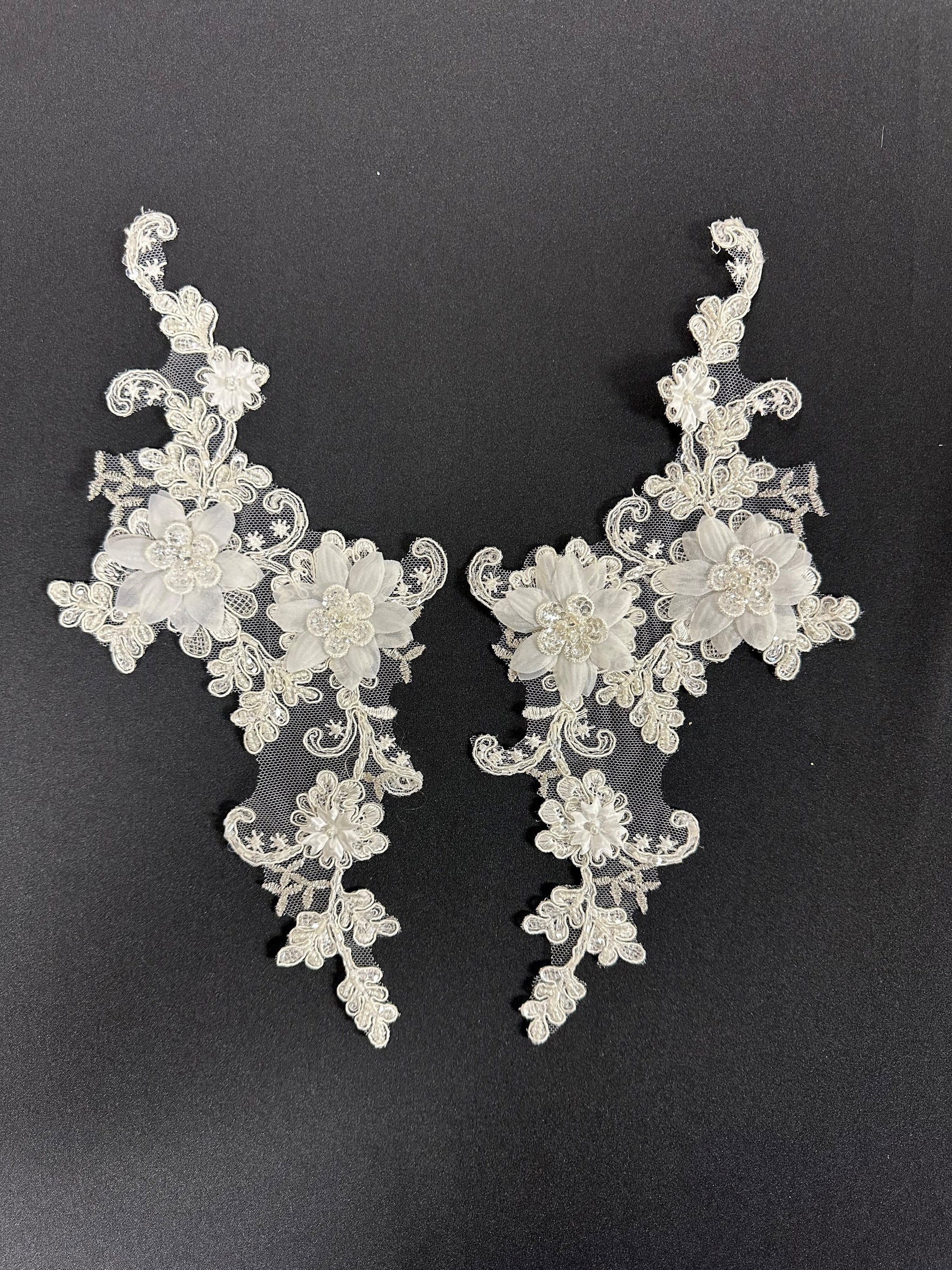 Ivory Flower Lace Appliques - Columba