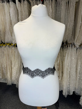 Black Chantilly Lace Trim - Tamsin