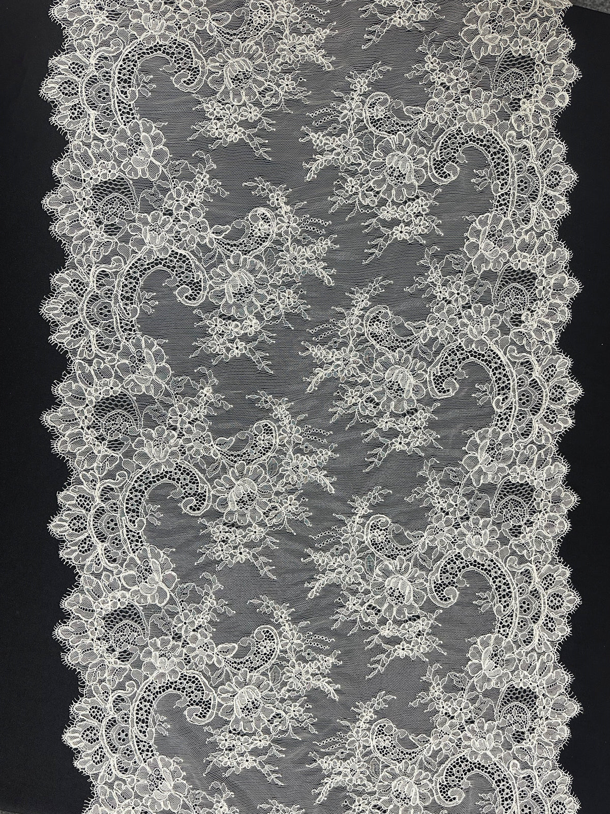 Ivory Corded Lace Trim - Camelia