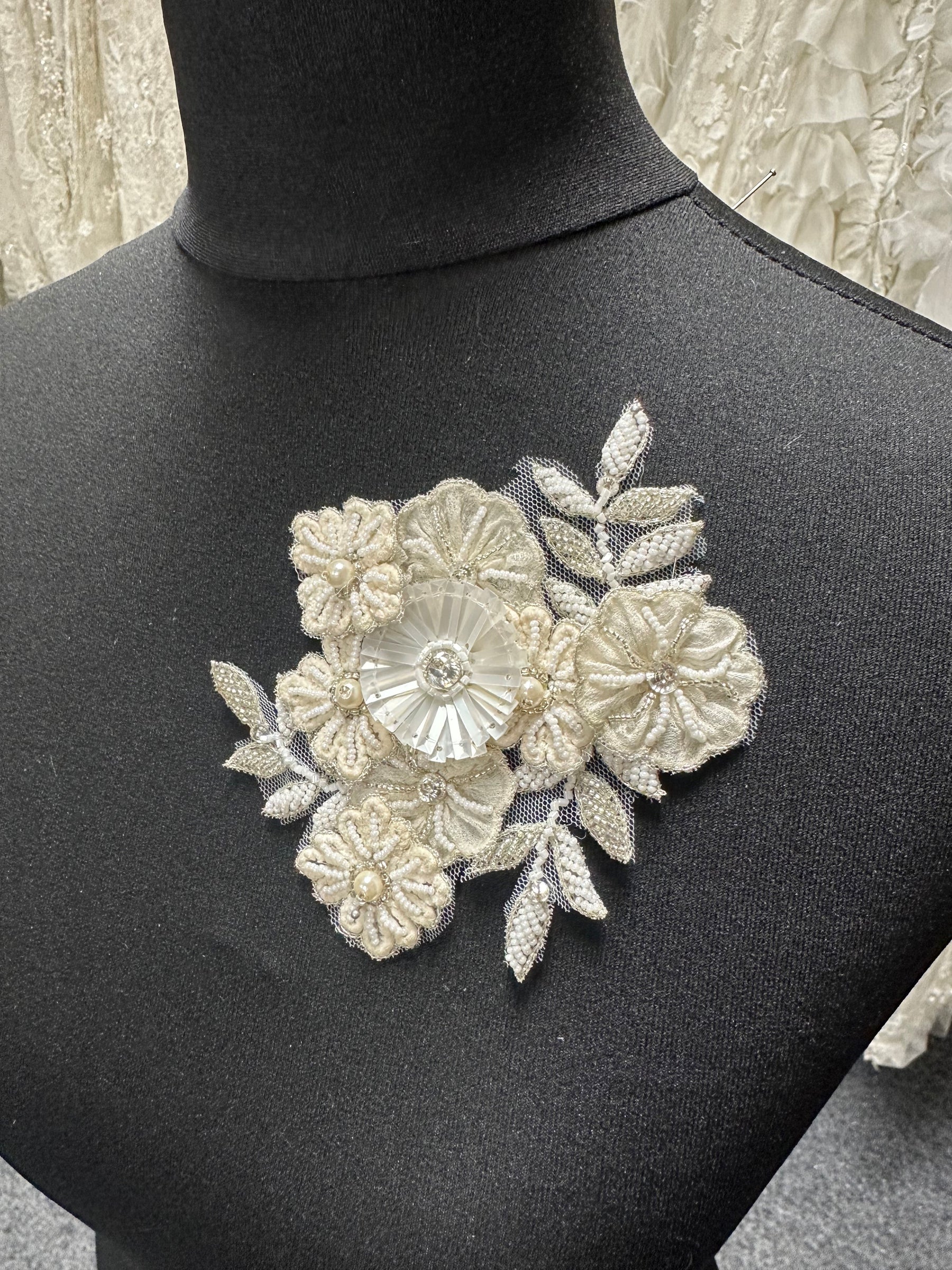 Crystal Embroidery - Aster