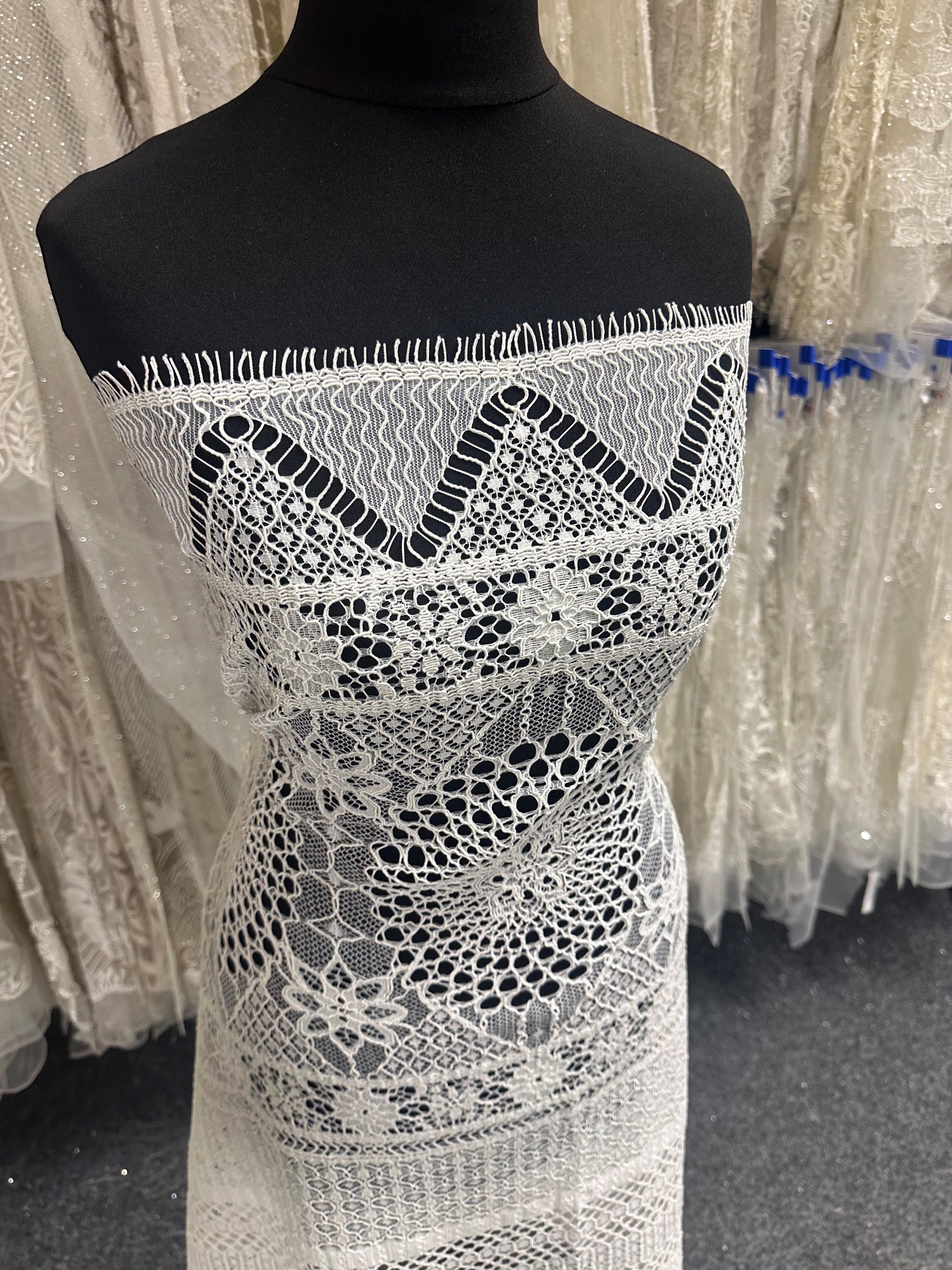 Ivory Corded Lace – Philine