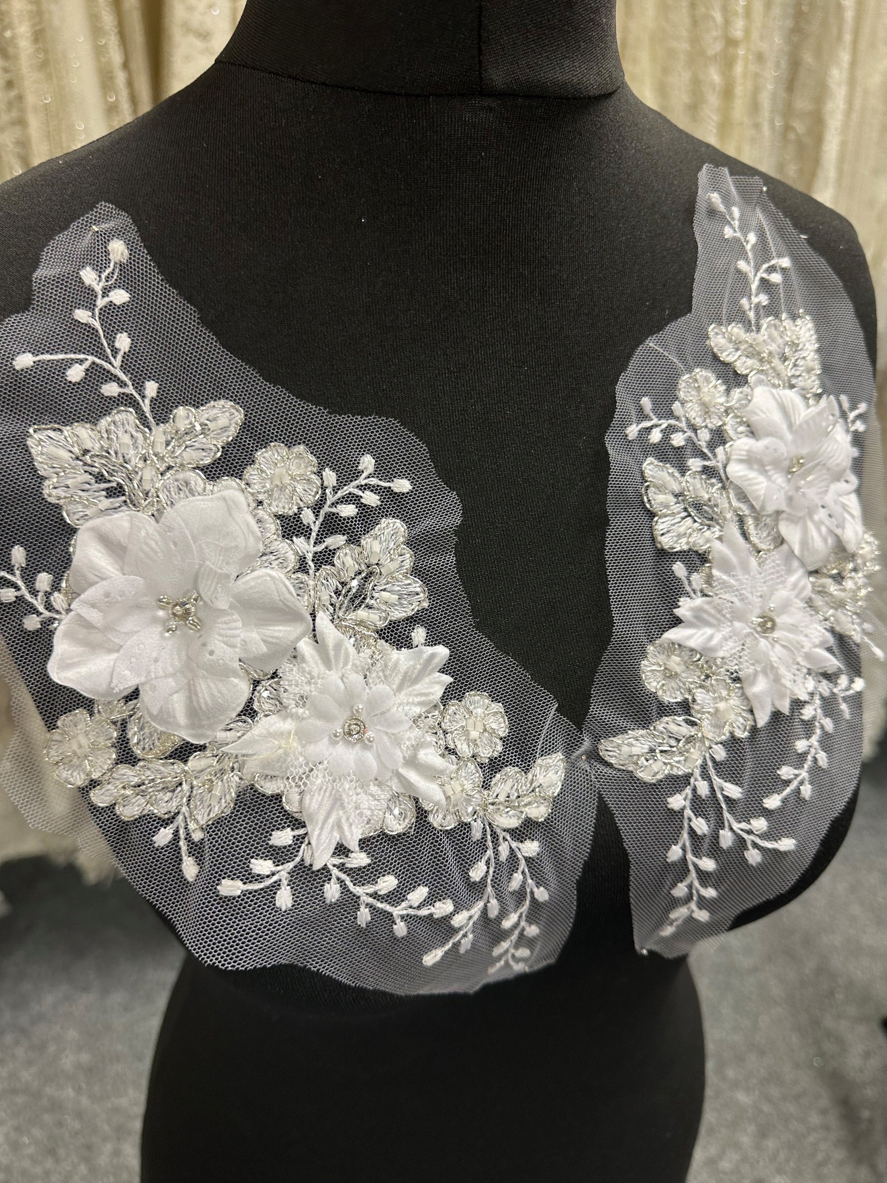 White Beaded Flower Lace Appliques - Naomi