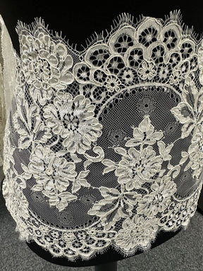 Ivory Corded Lace Trim - Mackenzie