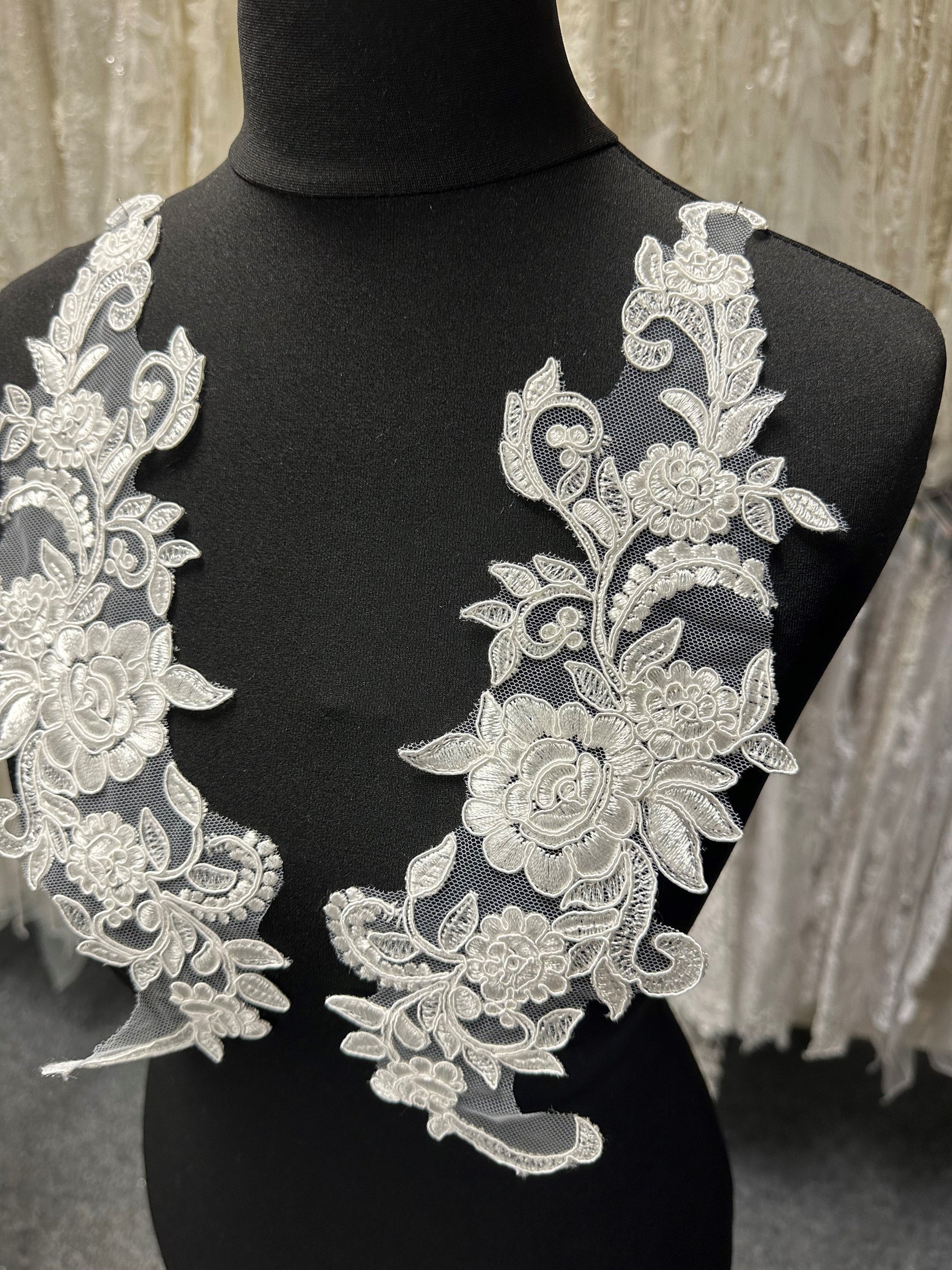 Ivory Embroidered Lace Appliques - Lupin