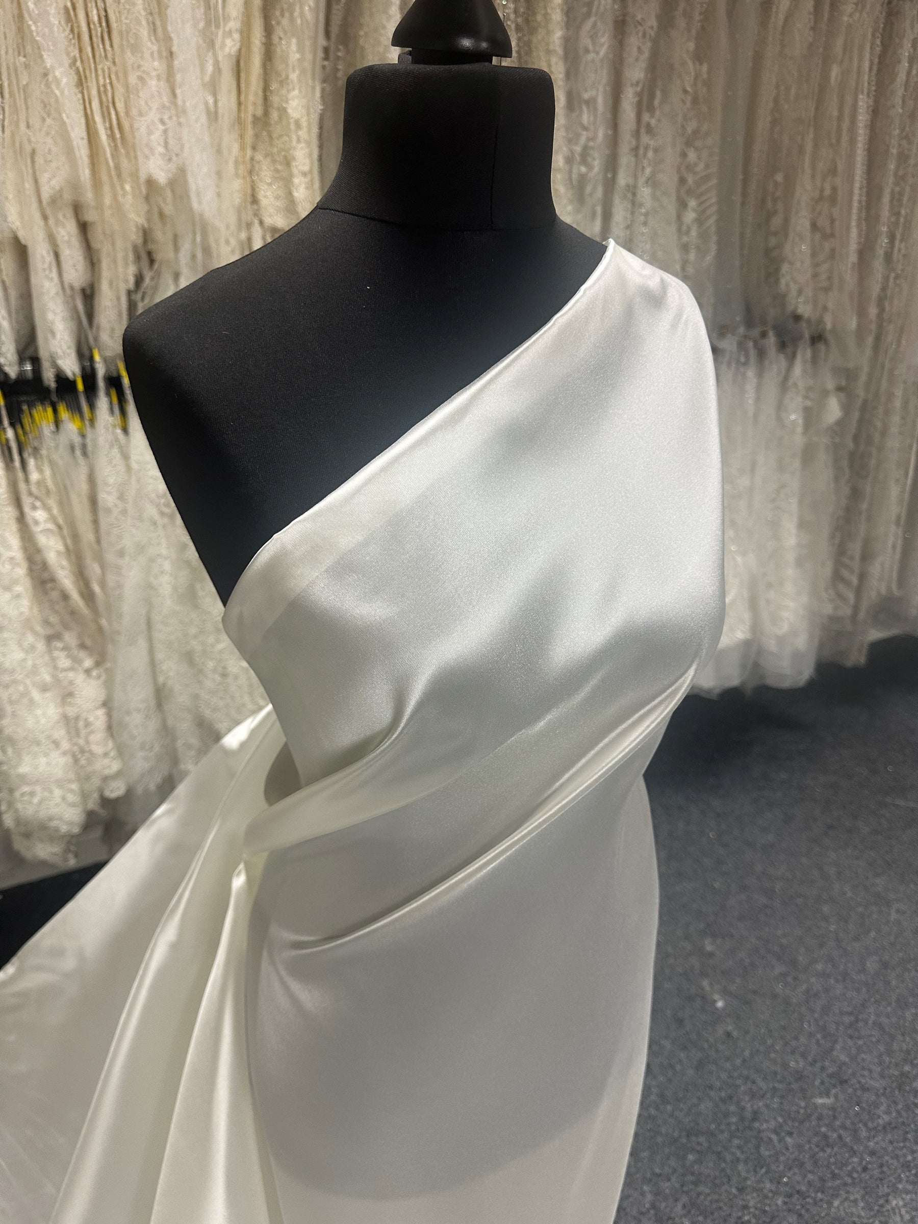 Ivory Polyester Taffeta - Waltz