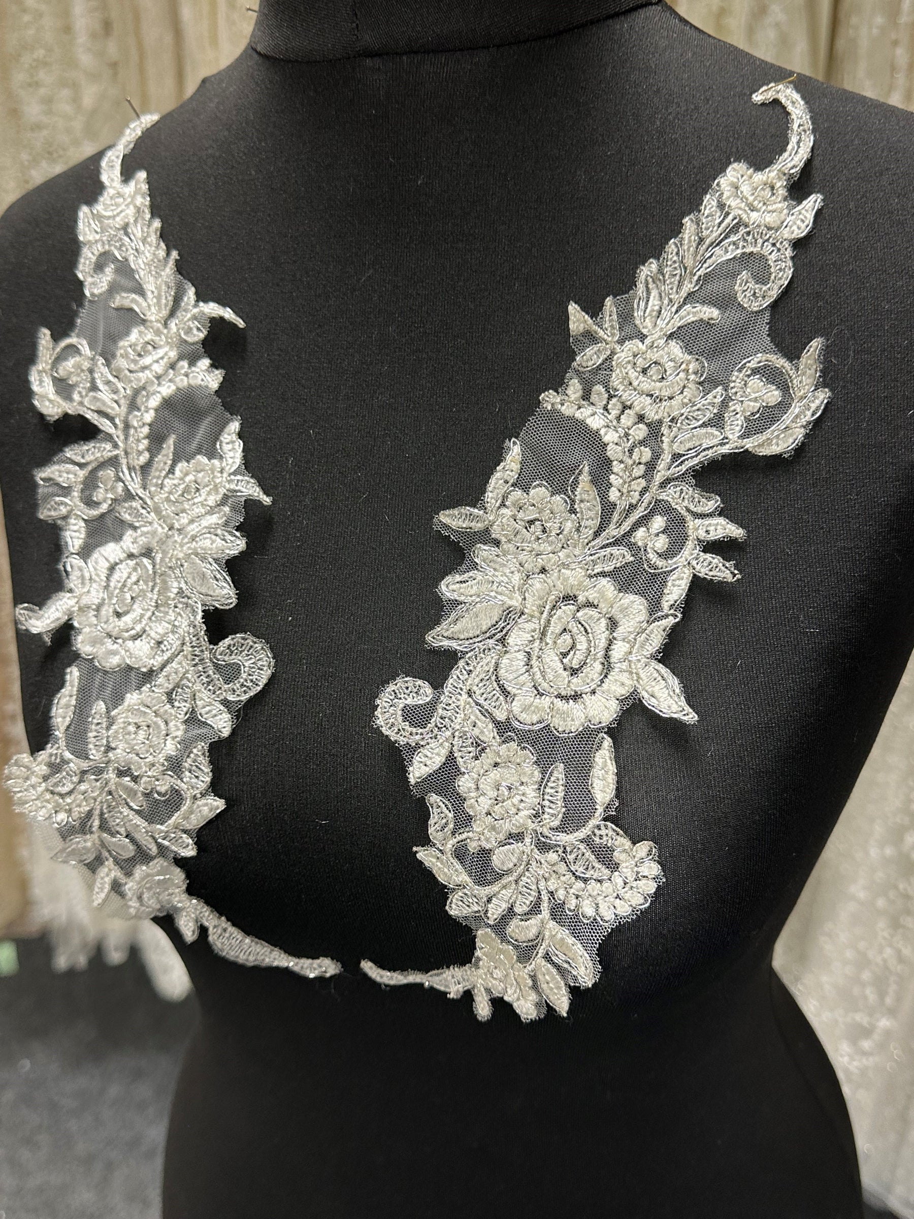 Ivory Embroidered Lace Appliques - Passiflora