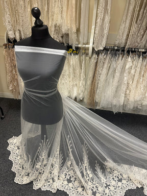 Ivory Lace Trimmed Tulle - Saigon