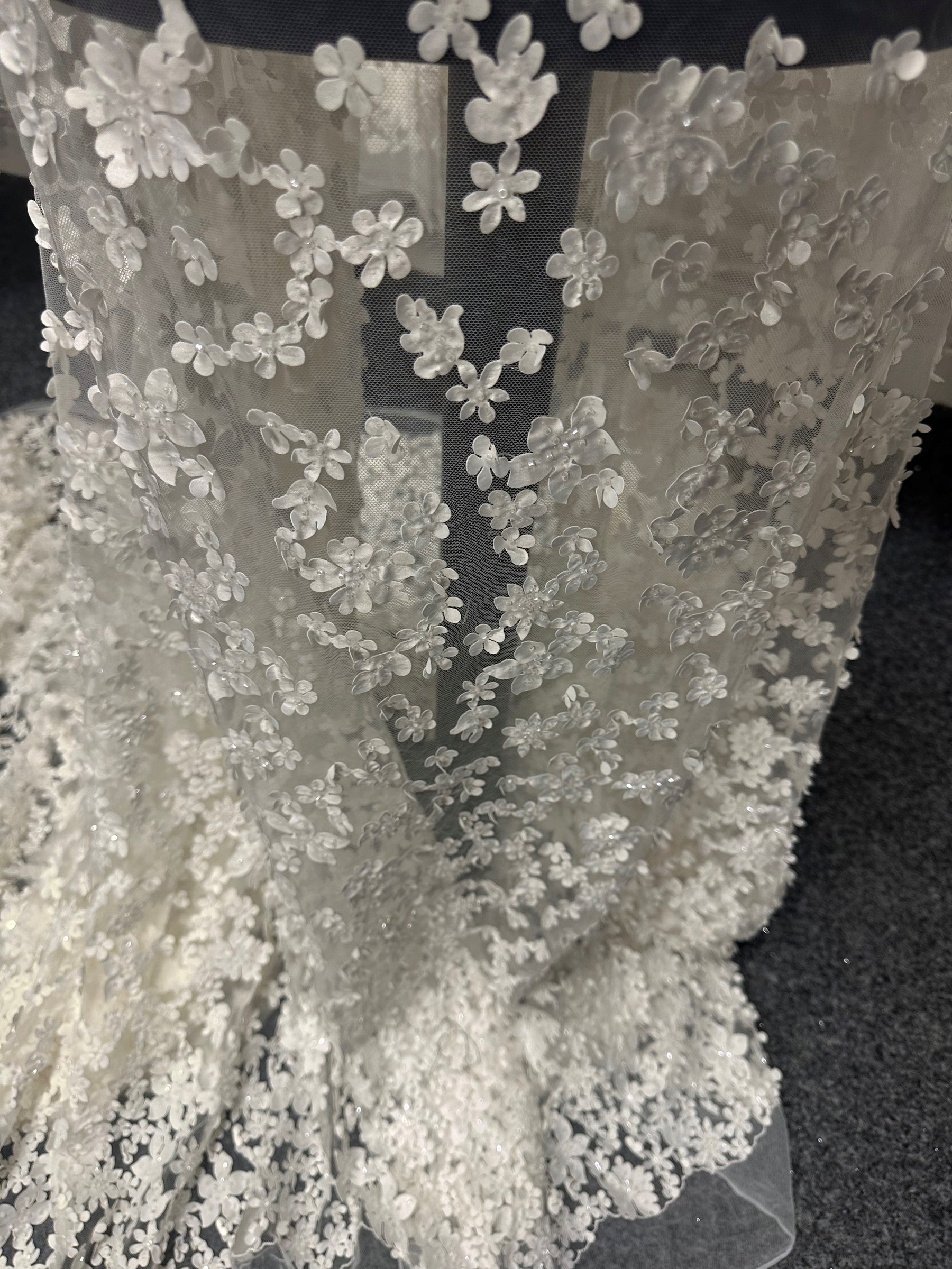 Ivory 3D Flower Lace - Viggo