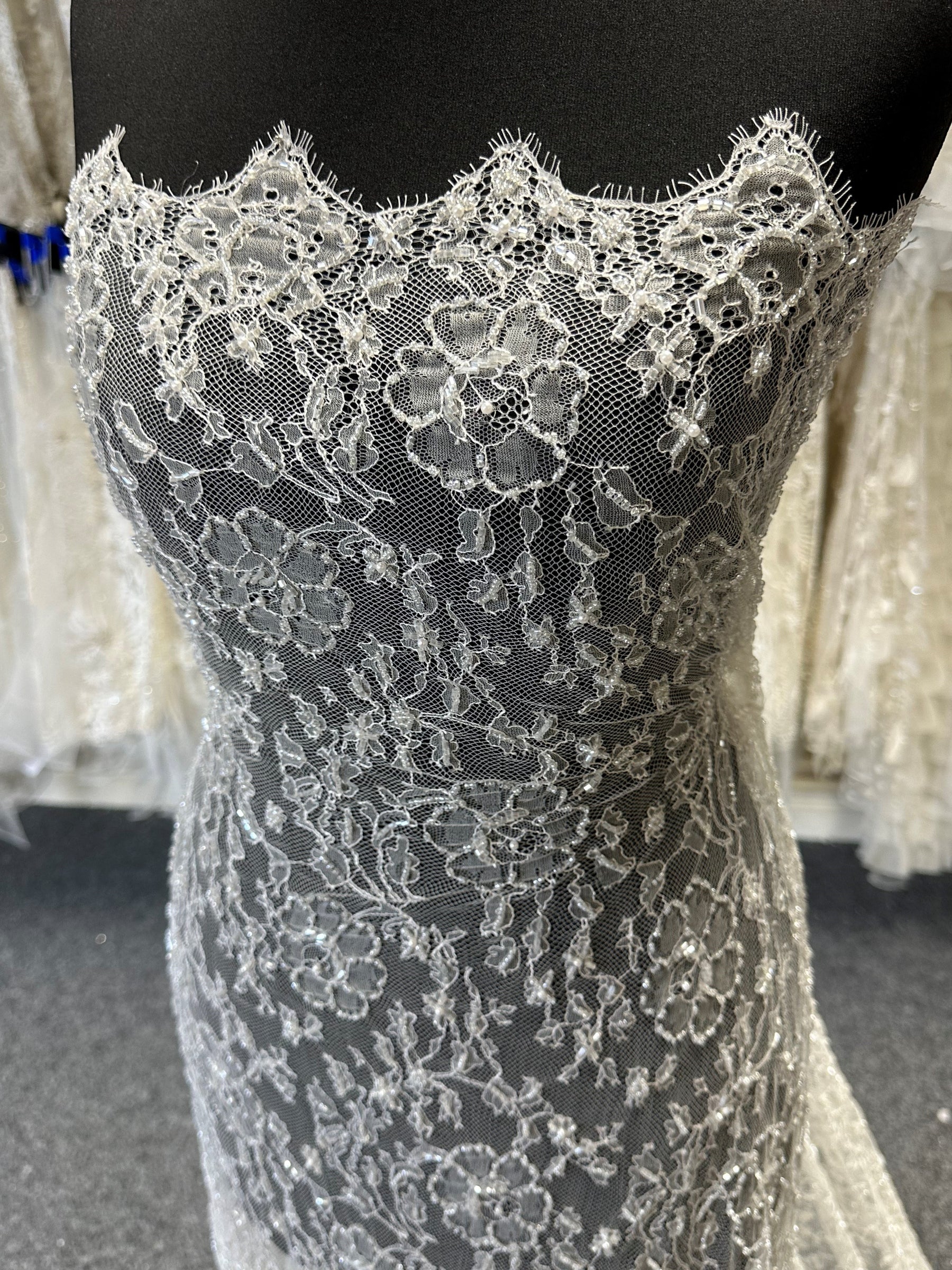 Ivory Beaded Chantilly Lace - Sergia