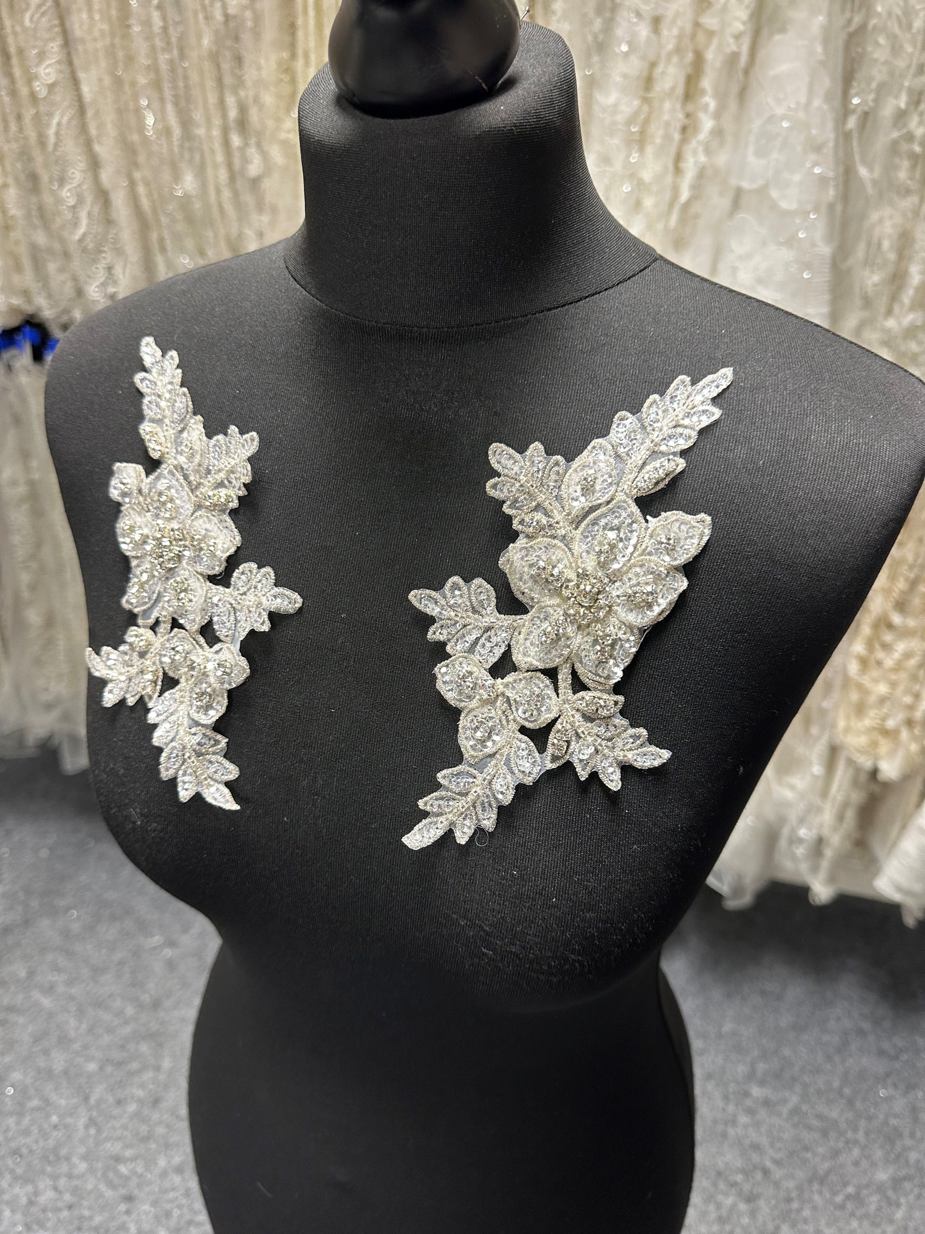 Ivory Crystal Embroidery - Delta