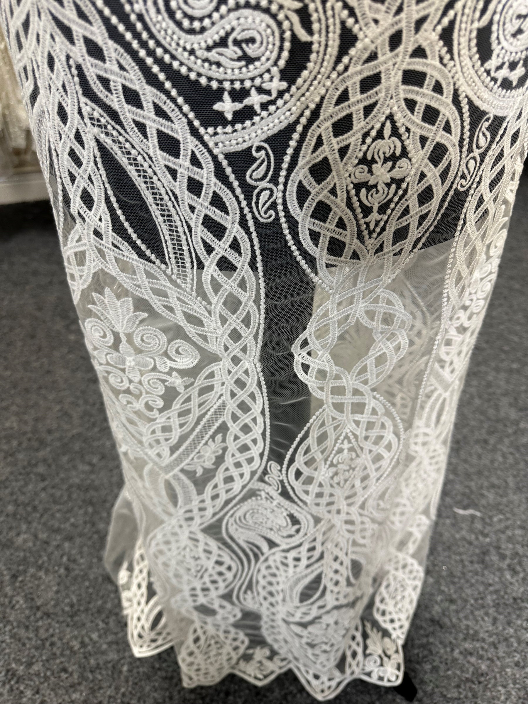 Ivory Embroidered Lace - Barbe