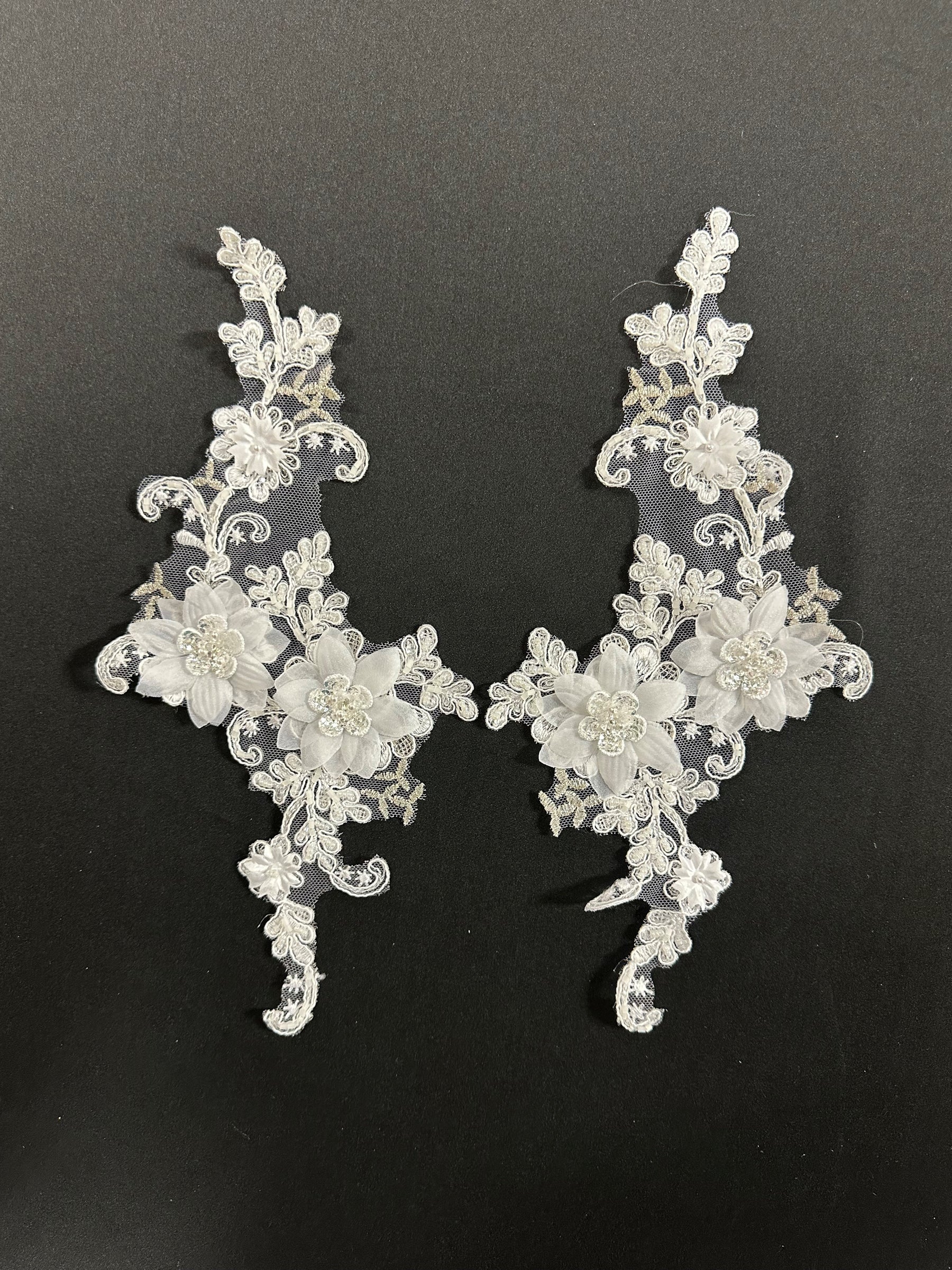 White Flower Lace Appliques - Columba