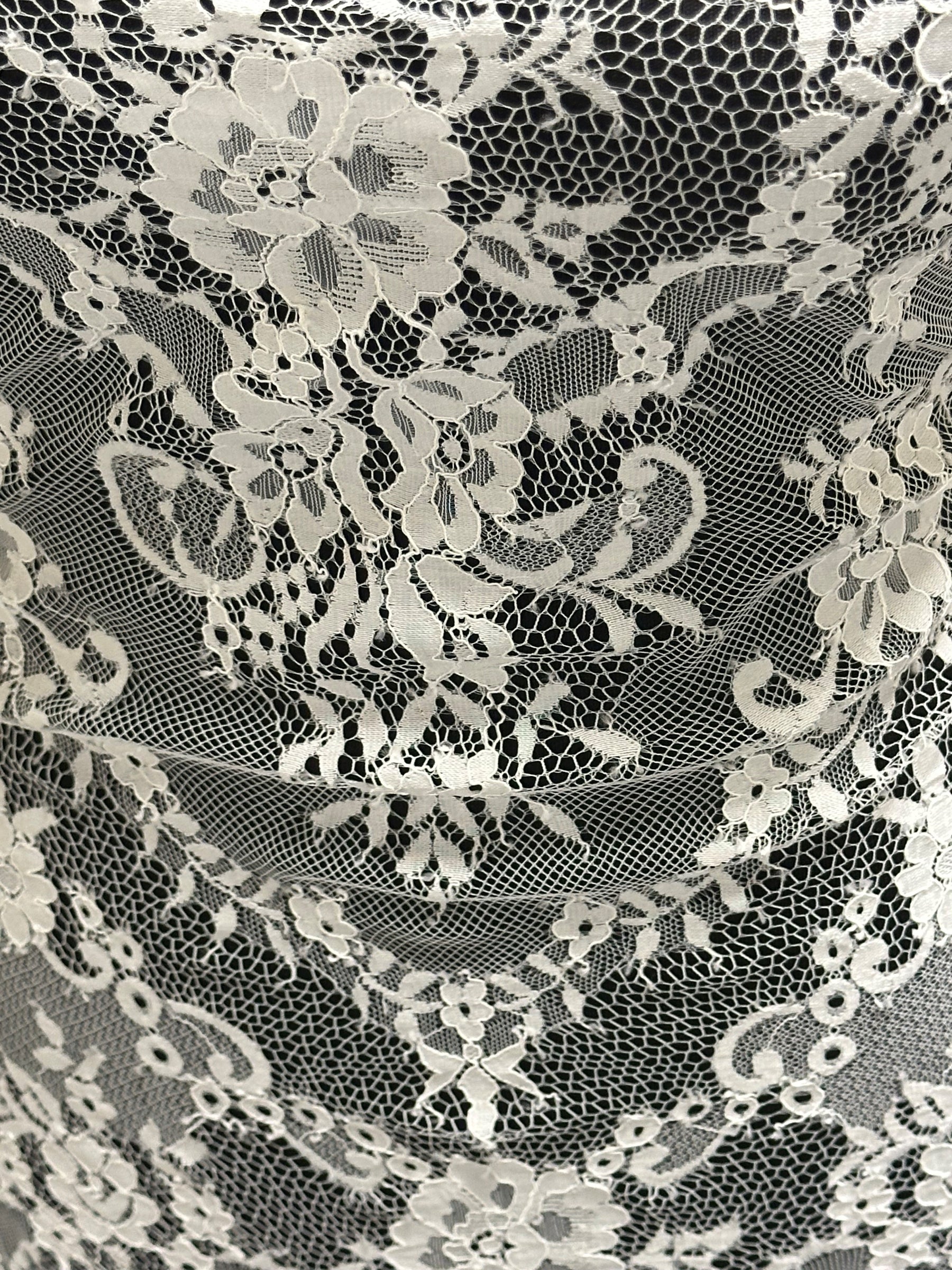 Ivory Raschel Lace - Holly