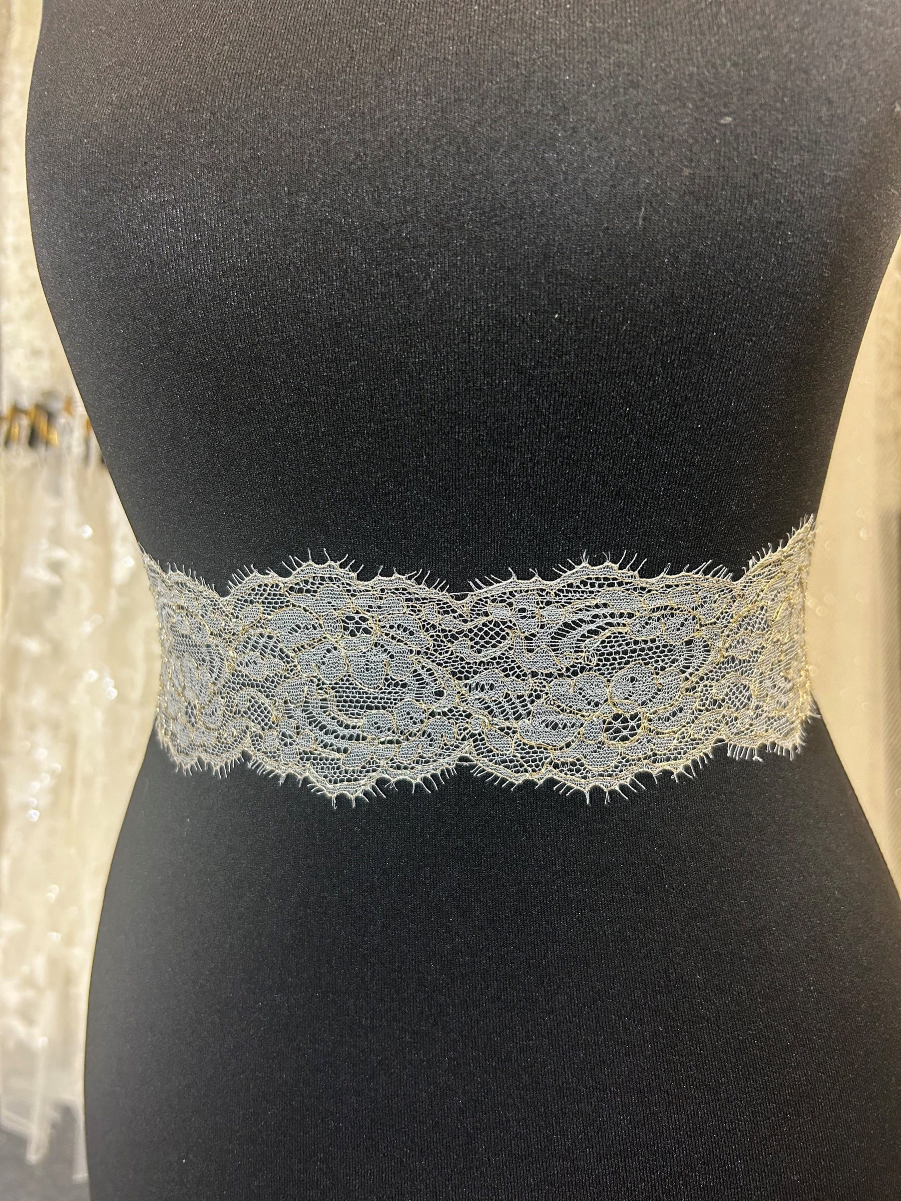 Ivory & Gold Chantilly Lace Trim - Evelyn