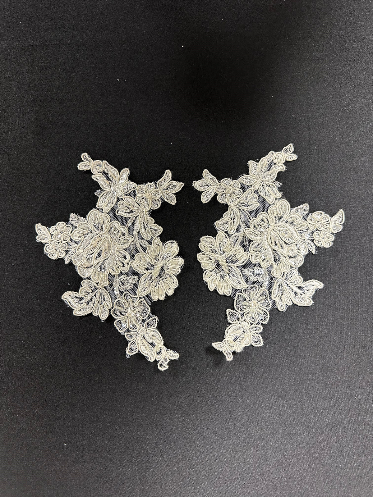 Ivory Beaded Lace Appliques - Victoria (Large)