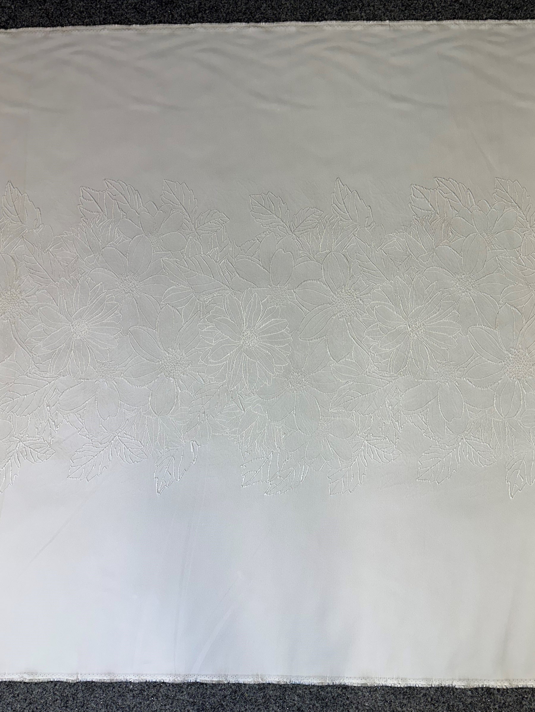 Ivory Cloqué Brocade - Orlando