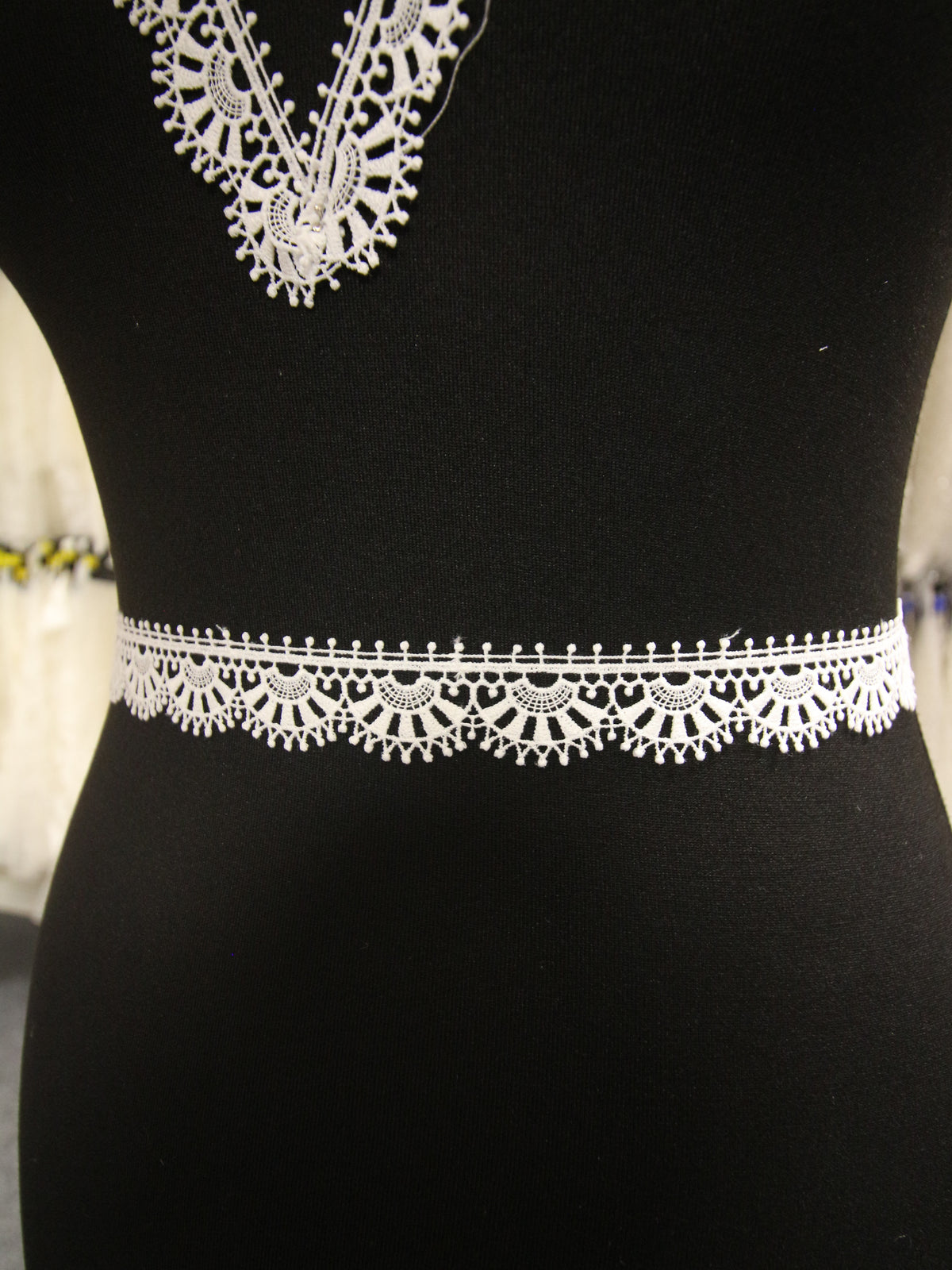 Ivory Lace Trim - Hawthorn