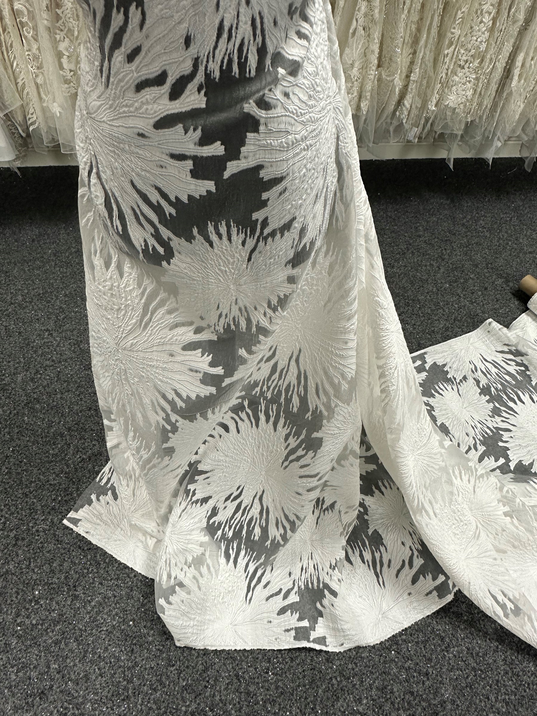 Ivory Cloqué Brocade - San Antonio