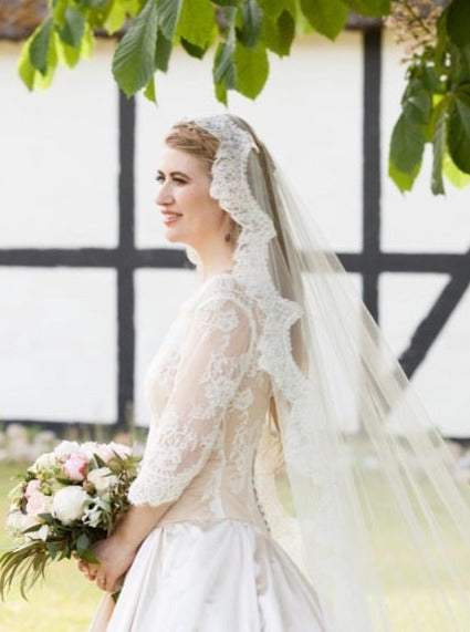 Amelia Lace Bridal Wedding Maternity Dress in Ivory - 0 (US 2)