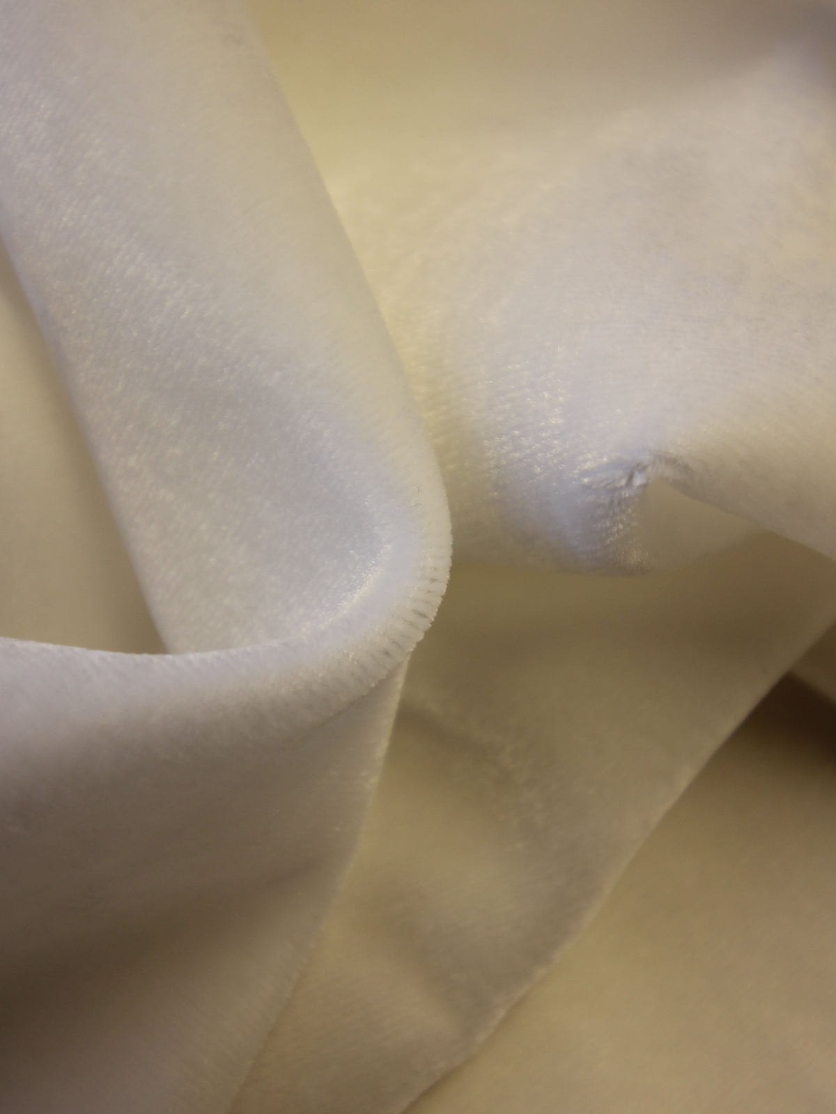 Ivory Polyester Stretch Satin (148cm/58) - Contrary